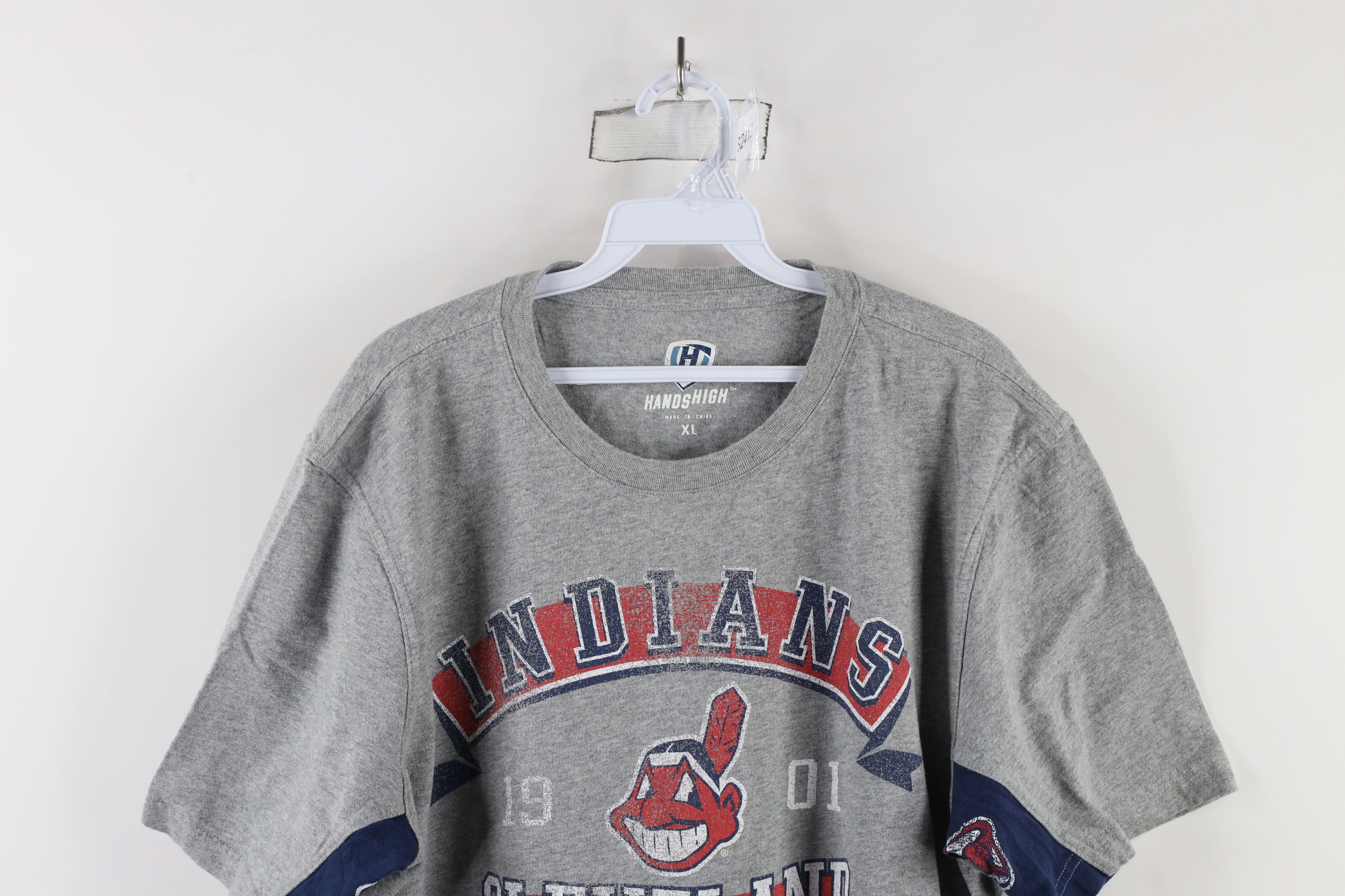Vintage Vintage Chief Wahoo Cleveland Indians Baseball T-Shirt Size US XL / EU 56 / 4 - 2 Thumbnail