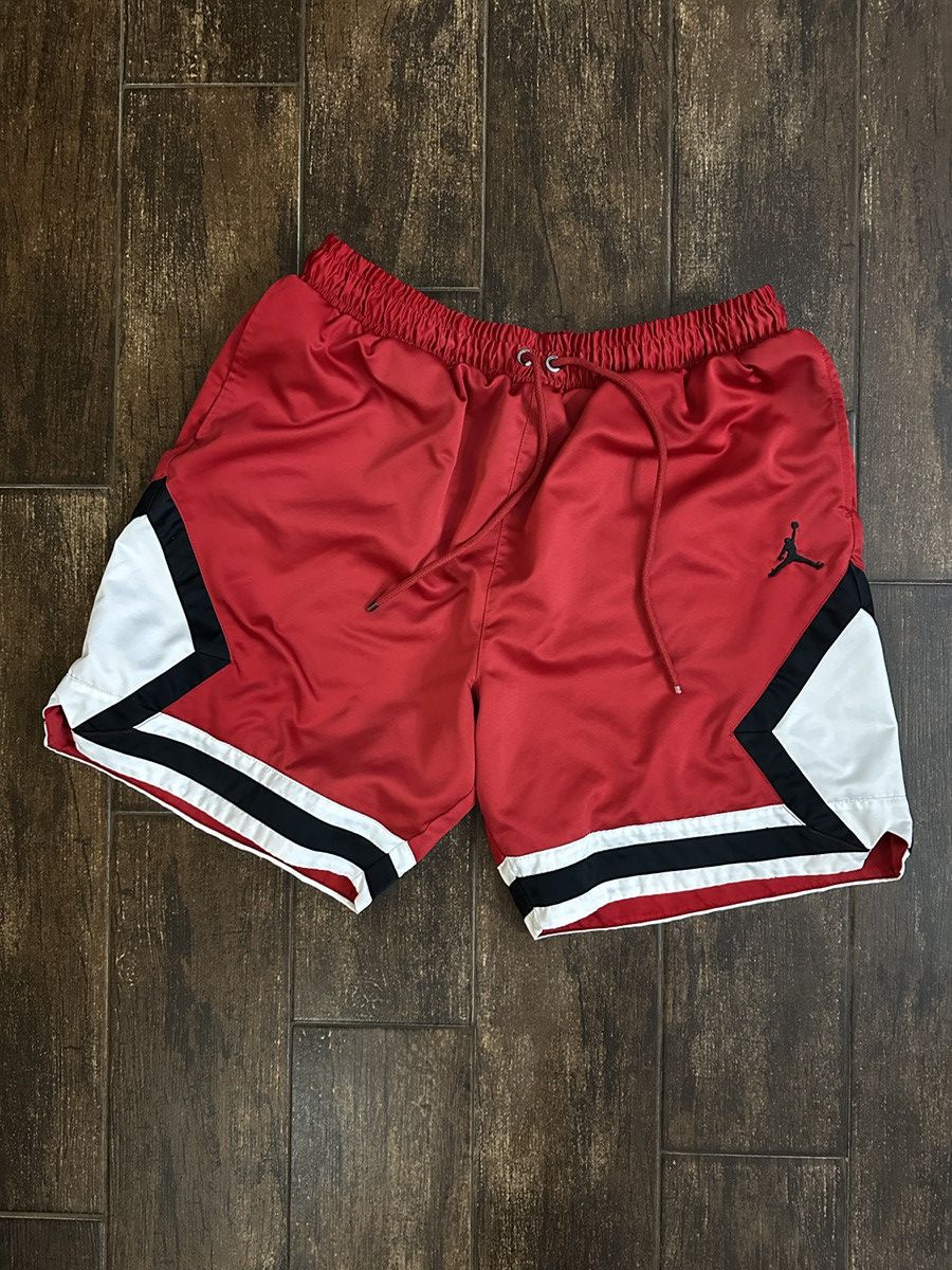 Jordan Brand Air Jordan Shorts Size US 36 / EU 52 - 1 Thumbnail