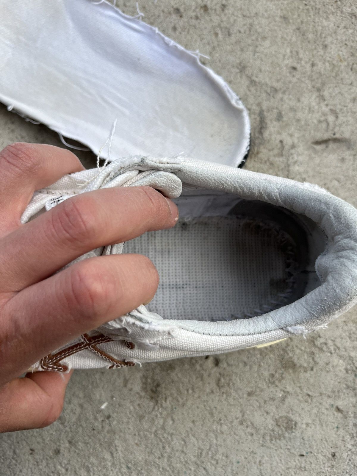 Off-White Off-White Vulcanized Canvas Distressed Low-top Sneakers Y2K Size US 6 / EU 39 - 24 Thumbnail