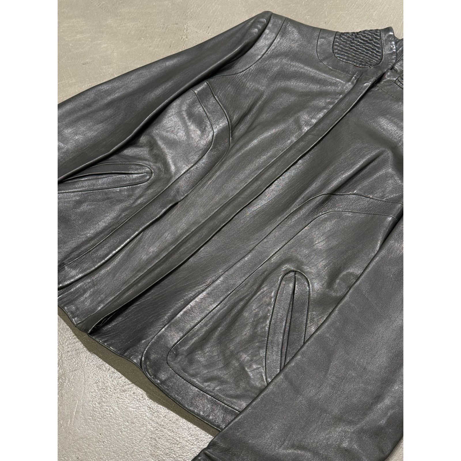 Alexander McQueen A/W2003 Alexander McQueen paneled biker leather jacket Size S / US 4 / IT 40 - 4 Thumbnail