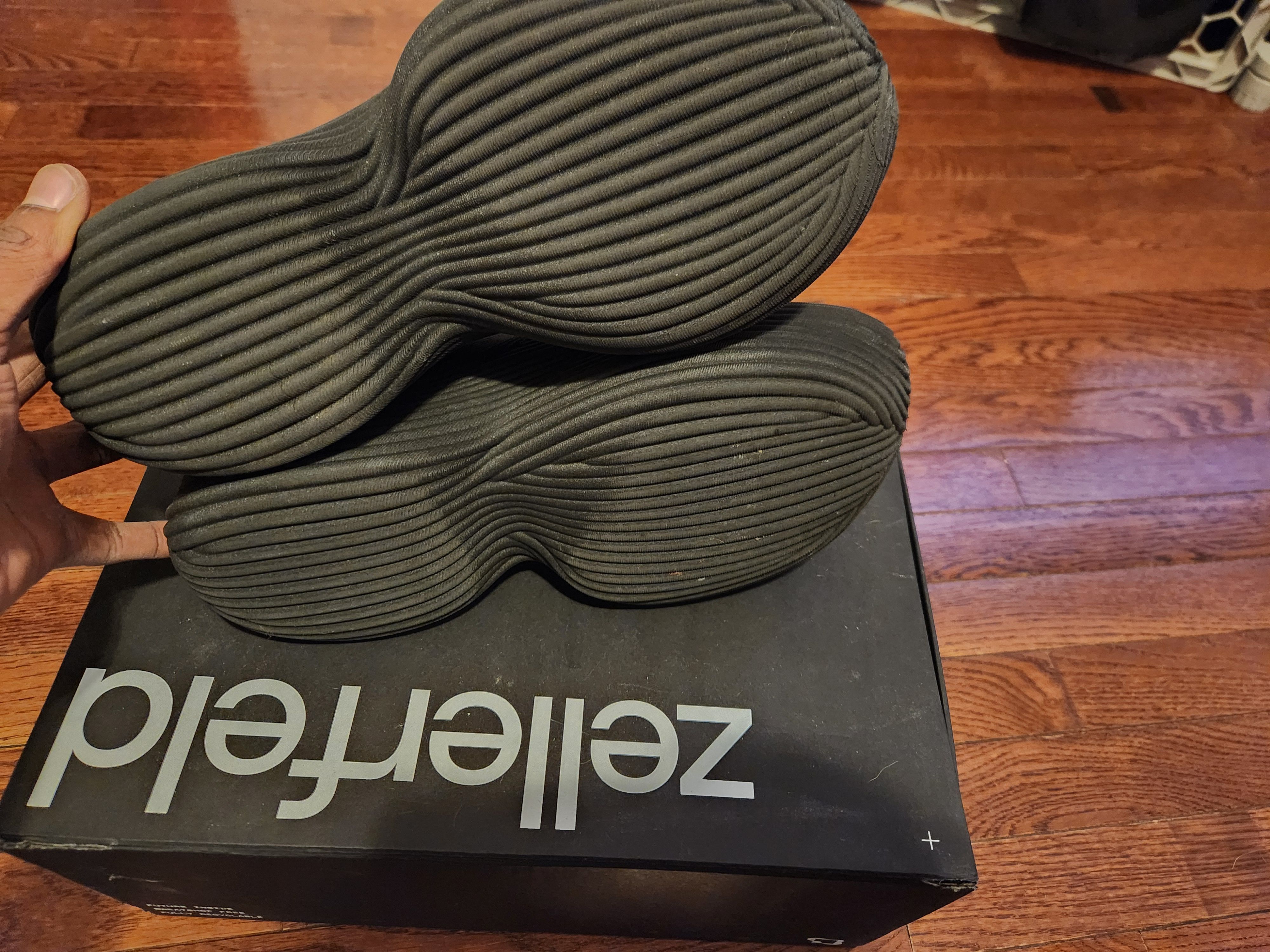 Other Zellerfeld Studio Runner Size US 12 / EU 45 - 3 Thumbnail