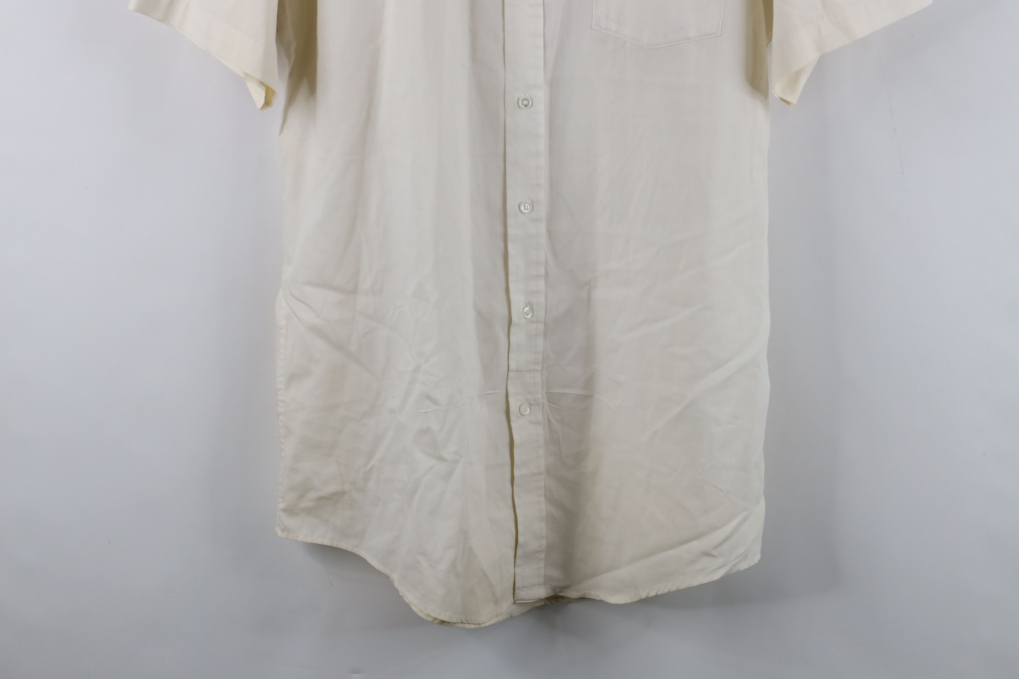 Vintage Vintage 70s Streetwear Short Sleeve Collared Button Shirt Size US M / EU 48-50 / 2 - 3 Thumbnail