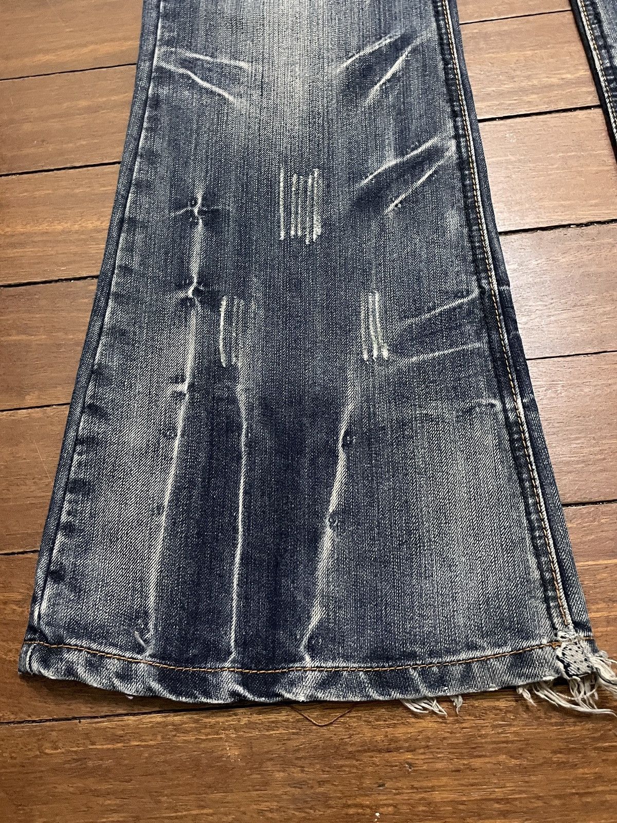 14th Addiction Very Rare Vintage Japanese Brand Dragon Flared Jeans 2000s Size US 33 - 5 Thumbnail