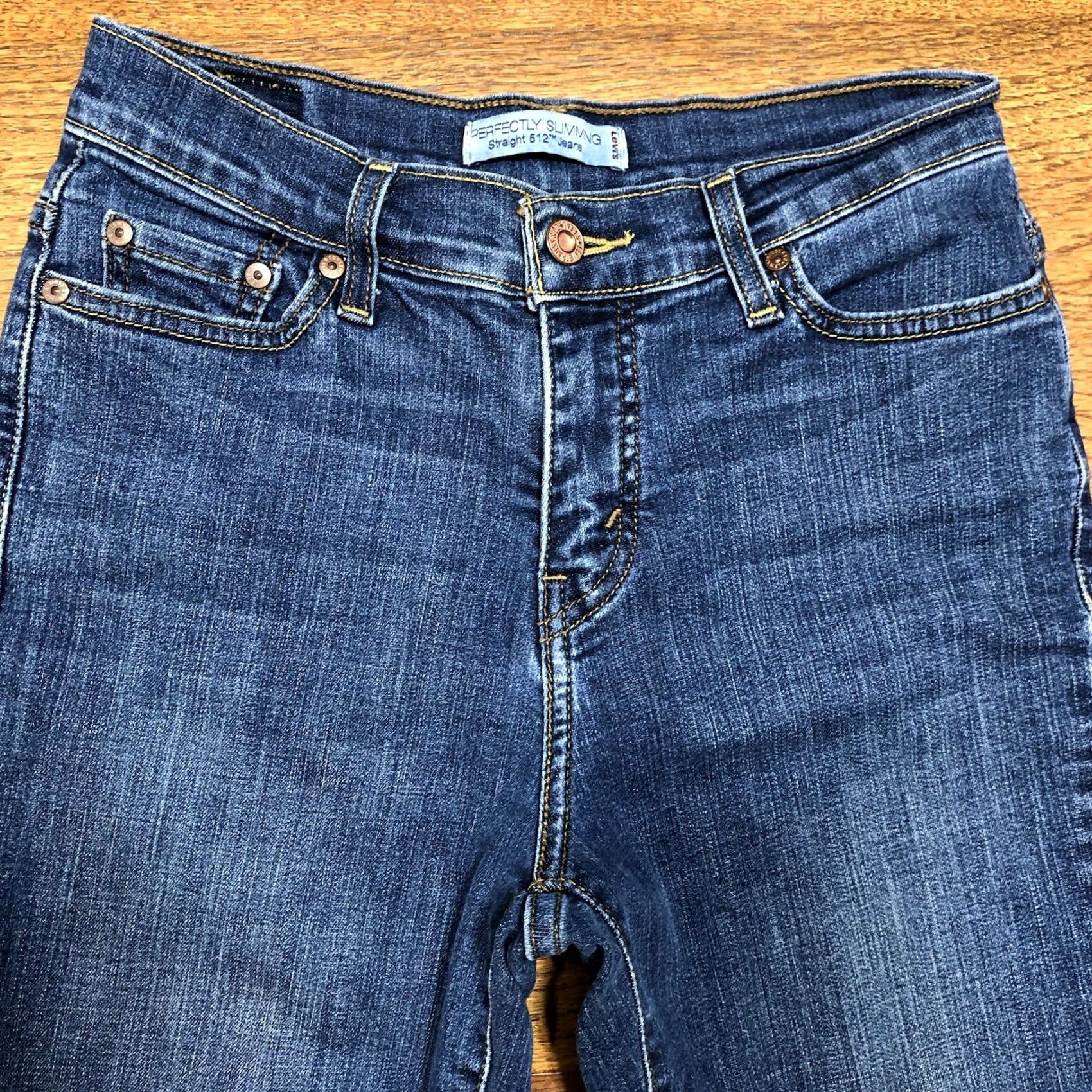 Levi's VINTAGE Levi's 512 Jeans Slim Fit Straight Blue Womens Size 8 28 Inseam Denim 90s Retro Size 30" / US 8 / IT 44 - 4 Thumbnail