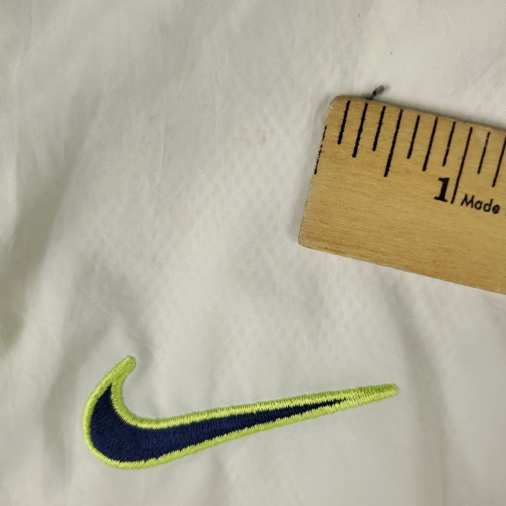 Nike VINTAGE Nike Jacket Womens M Blue Green Windbreaker Full Zip Pockets 90s Style, Regular Fit, Solid Pattern, Nylon Outer Shell, Nike, Jacket Size M / US 6-8 / IT 42-44 - 5 Thumbnail