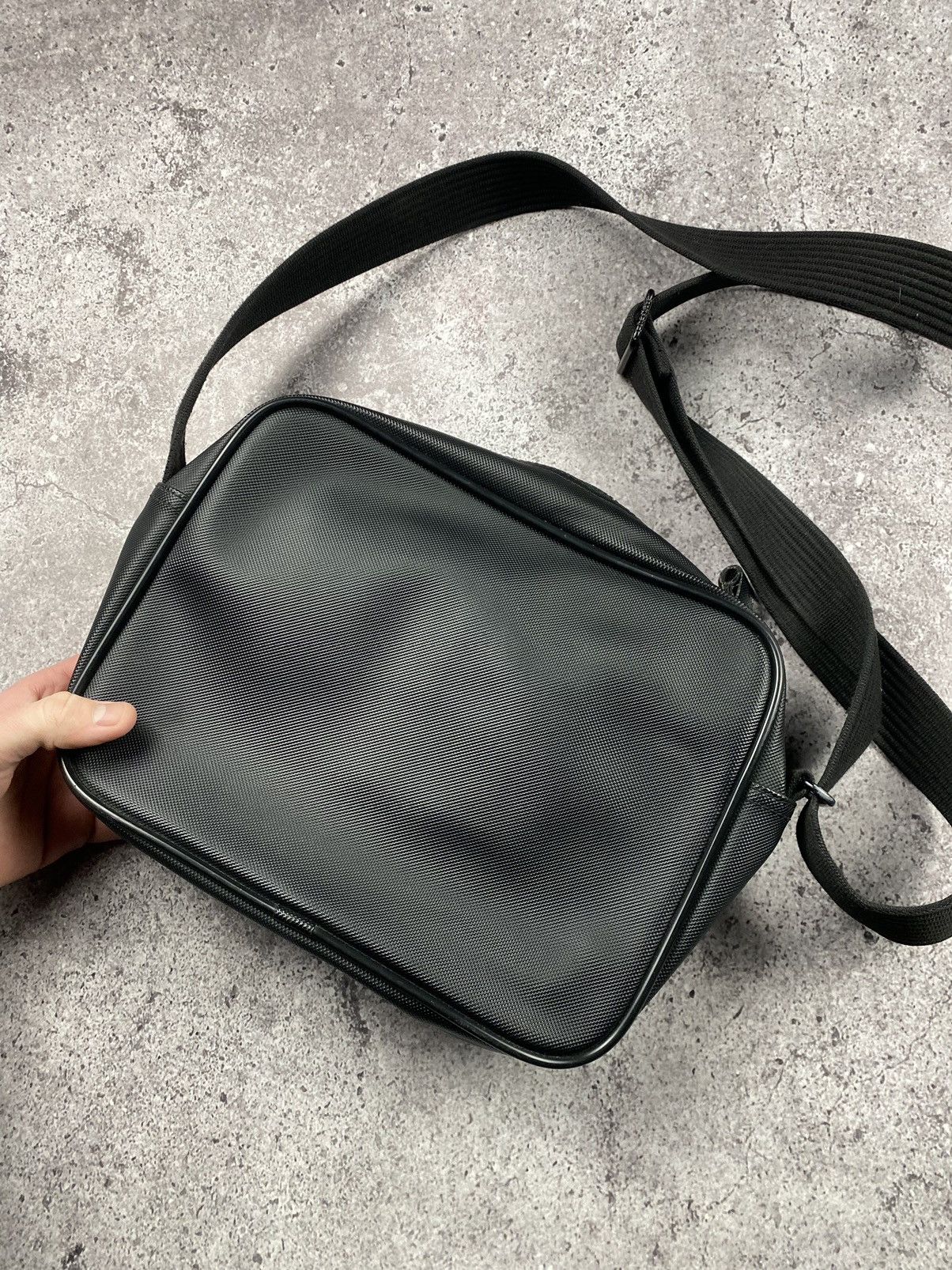 Lacoste Vintage Lacoste big logo Messenger Bag supreme style rareY2k Size ONE SIZE - 8 Thumbnail