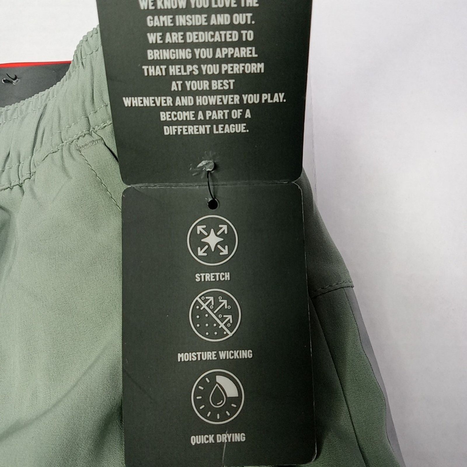 Other Mitre Men’s L Elastic Waist Green Shorts With 7” Inseam NWT Size US 36 / EU 52 - 3 Thumbnail