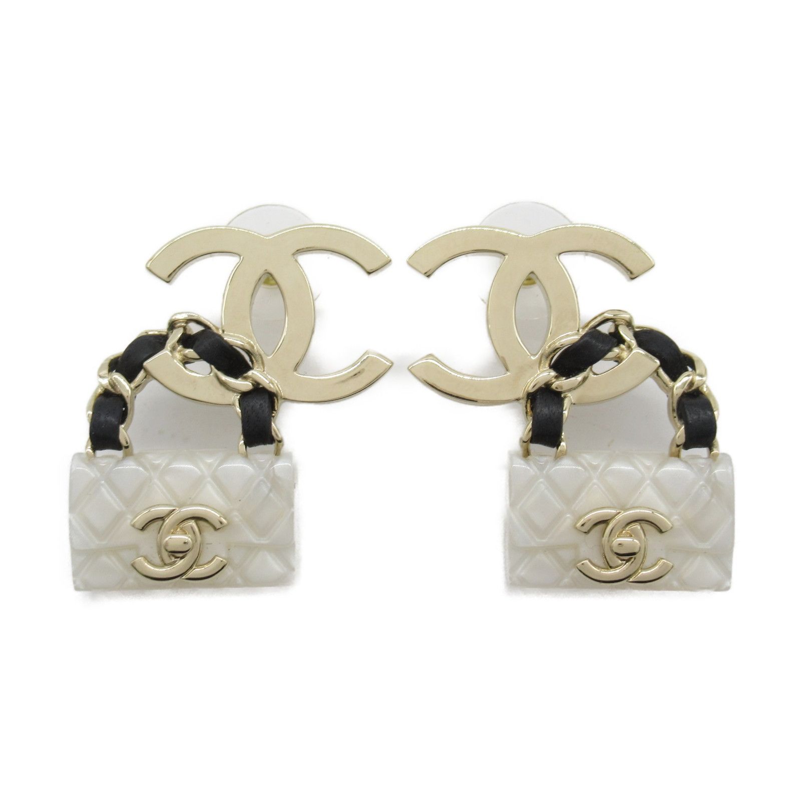 Chanel Chanel CC Matelasse Bag Earrings Metal Earrings B23C in Great Condition Size ONE SIZE - 1 Thumbnail