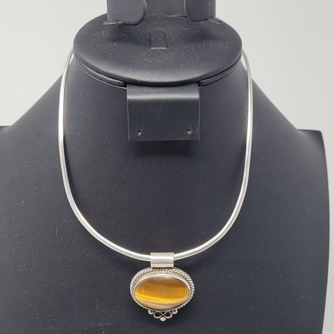 Handmade Signed 925 Artisan Tigers Eye Oval Pendant Silver Torque Cho Size ONE SIZE - 1 Thumbnail