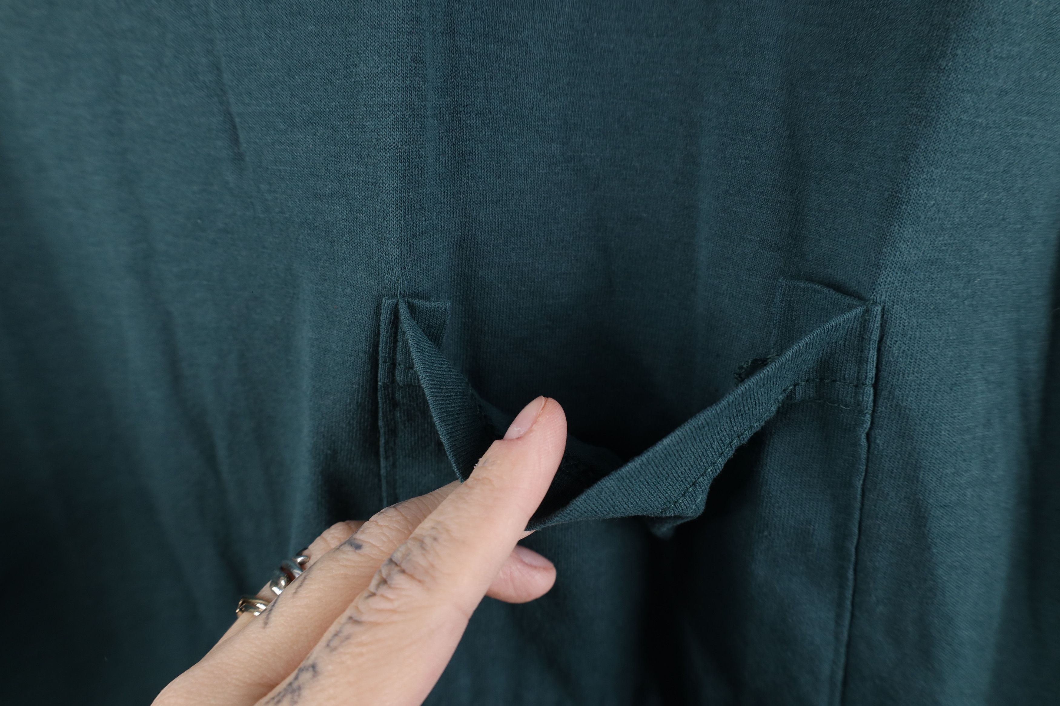 Vintage Vintage 90s Streetwear Short Sleeve Pocket T-Shirt Green Size US XL / EU 56 / 4 - 6 Thumbnail