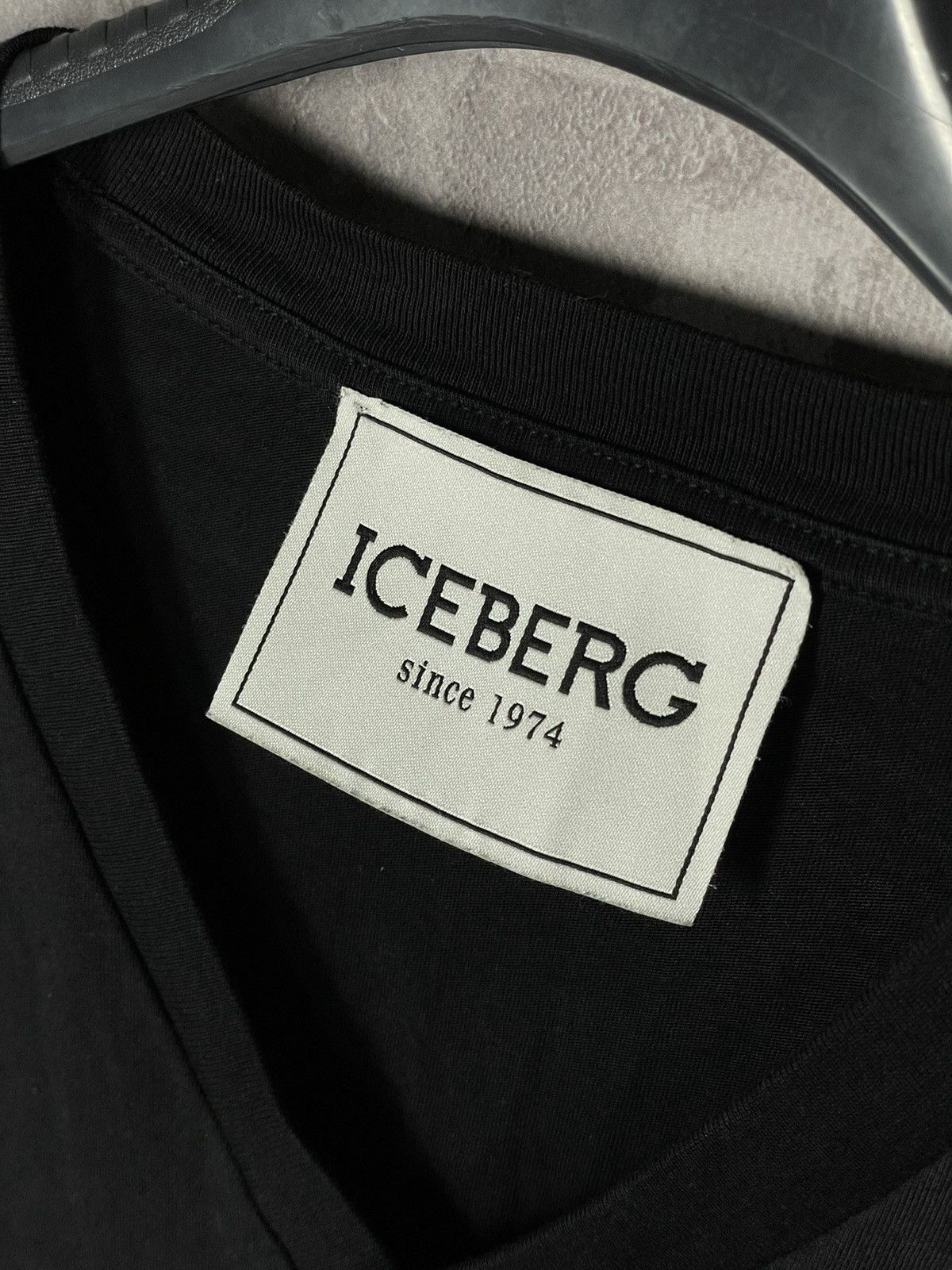Iceberg Iceberg Avant Garde Y2K Big Logo “Thats all Folks” t shirt Size US XL / EU 56 / 4 - 7 Thumbnail