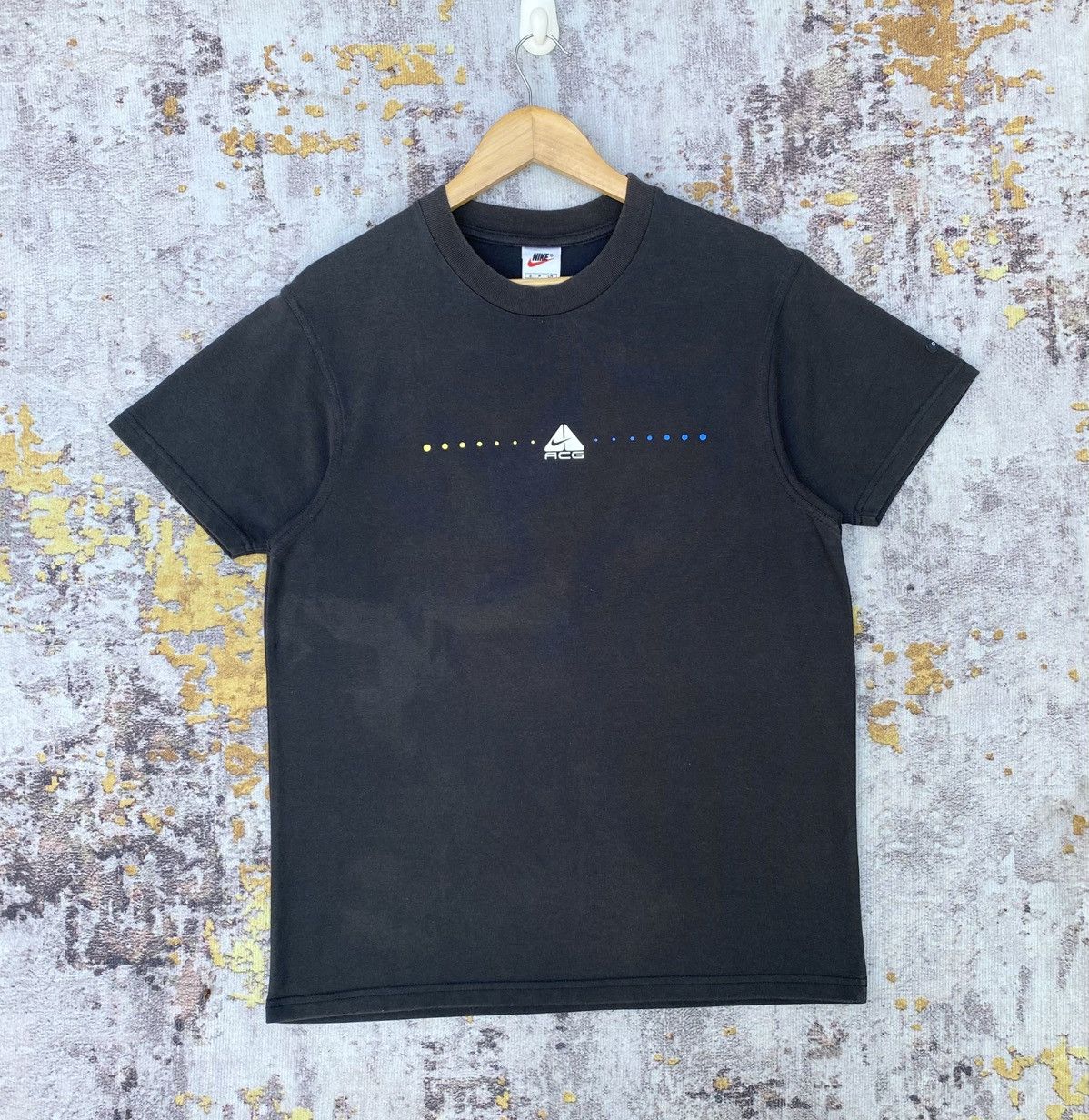Nike Vintage 90s Nike Acg Og Logo Shirt Nike Acg SunFaded Size US S / EU 44-46 / 1 - 1 Thumbnail