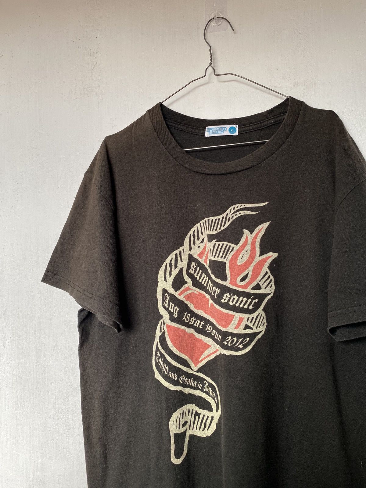 Band Tees Summer Sonic Japan Sun Faded Tshirt Size US L / EU 52-54 / 3 - 4 Thumbnail