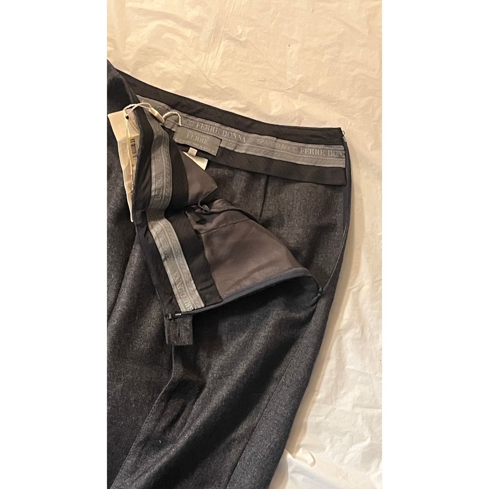 Gianfranco Ferre VTG Gianfranco Ferre Women Wool Pants Size 27" / US 4 / IT 40 - 16 Thumbnail