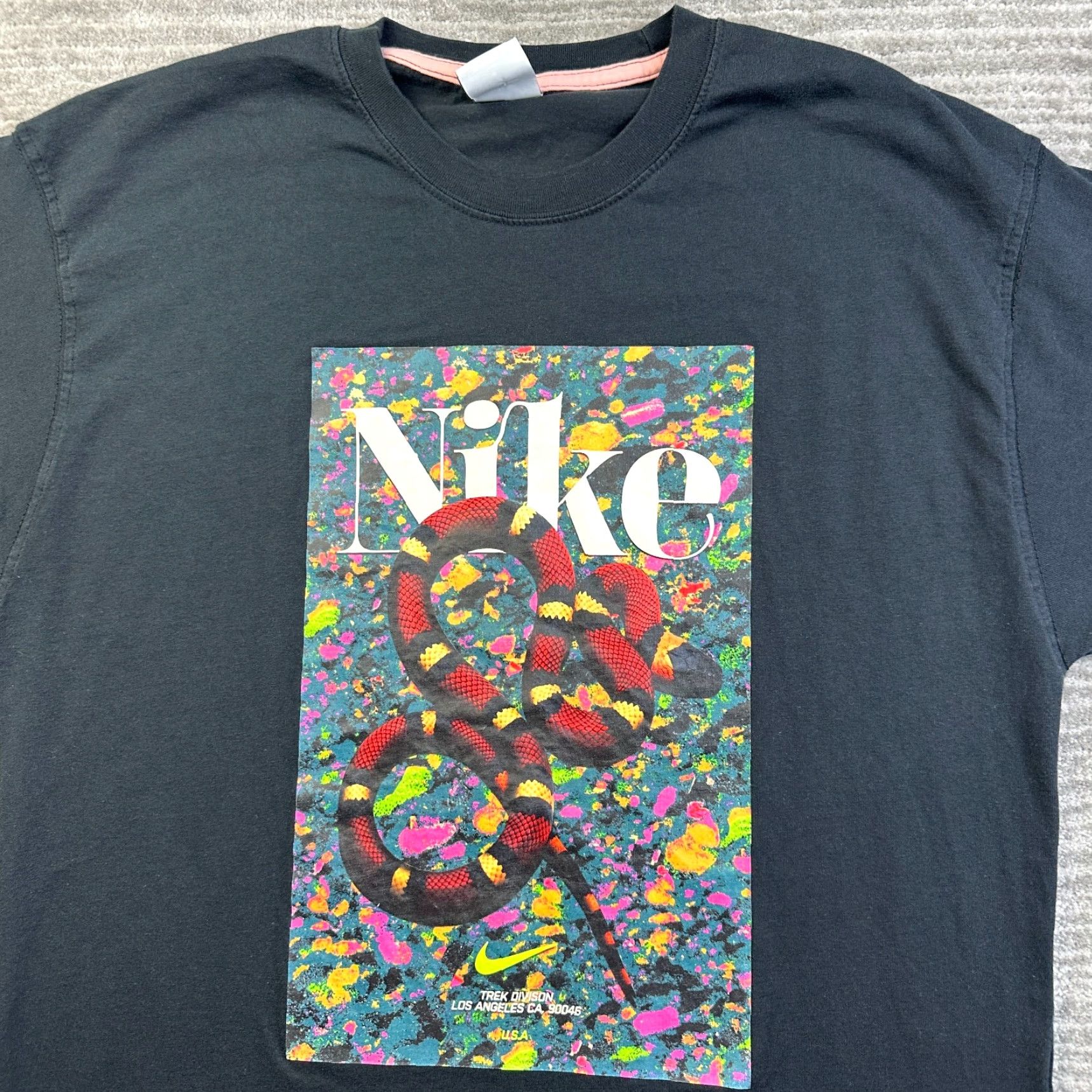 Nike Nike Shirt Mens Medium Black Graphic Sportswear Cuasl Size US M / EU 48-50 / 2 - 3 Thumbnail