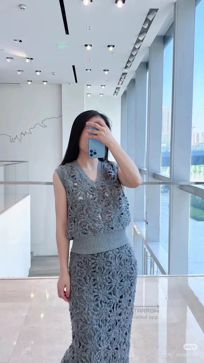 Brunello Cucinelli Brunello Cucinelli Opera sea flower sequined openwork vest Size S / US 4 / IT 40 - 2 Thumbnail