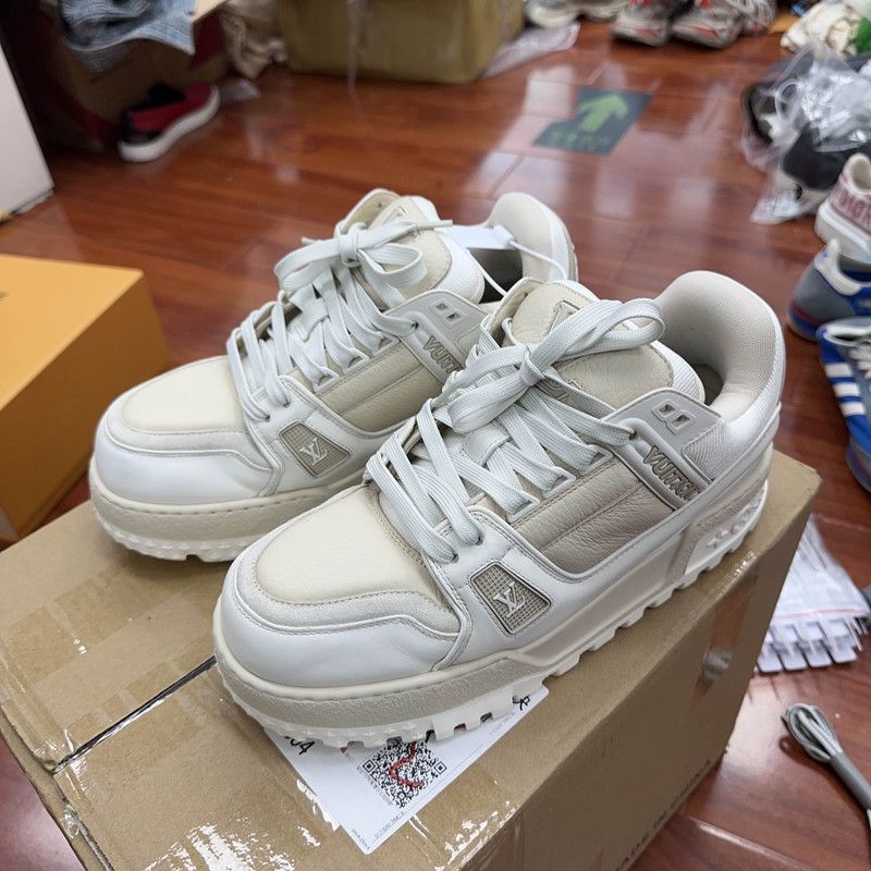 Louis Vuitton Louis Vuitton Trainer Maxi Low Top Sneakers 0079 Size US 7 / EU 40 - 1 Thumbnail