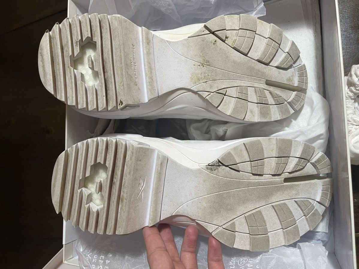 Maison Margiela × Reebok MAISON MARGIELA X REEBOK INSTAPUMP FURY TABI PUMP WHITE Size US 10.5 / EU 43-44 - 10 Thumbnail
