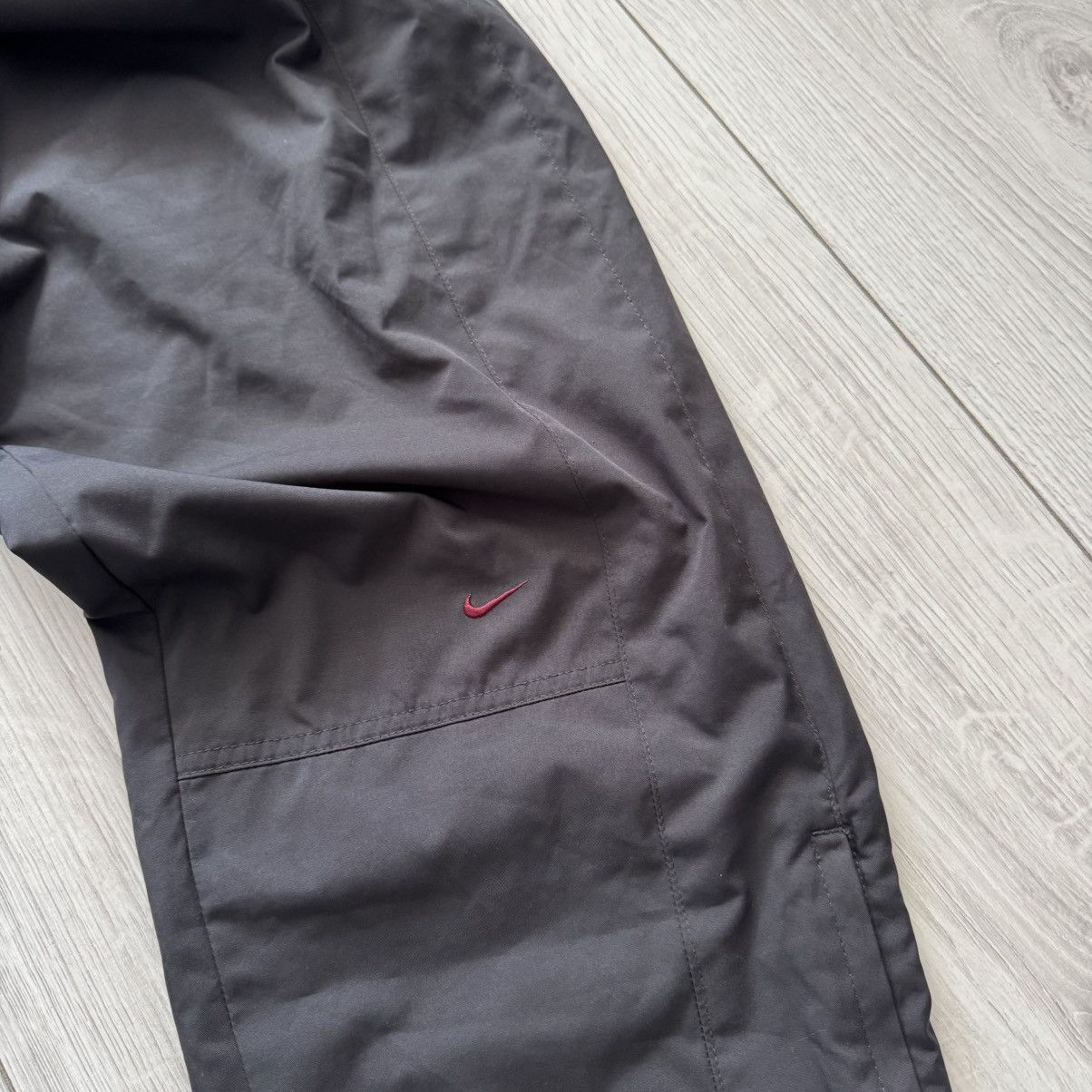 Nike Vintage nike track pants y2k gorpcore sweatpants parachute Size US 30 / EU 46 - 2 Thumbnail