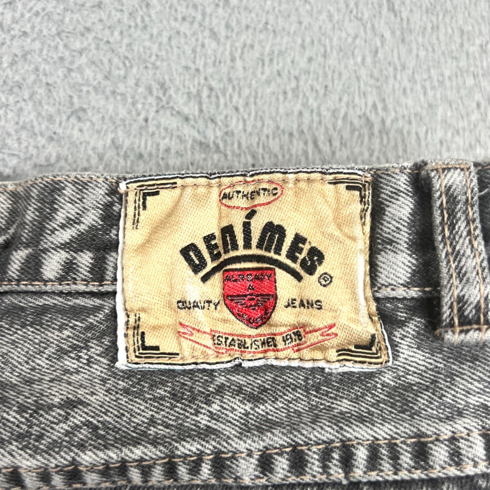 Denime VINTAGE Denimes Mens Bermuda Shorts 33 Light Faded Black Denim Casual Summer Beach Size US 33 - 7 Thumbnail