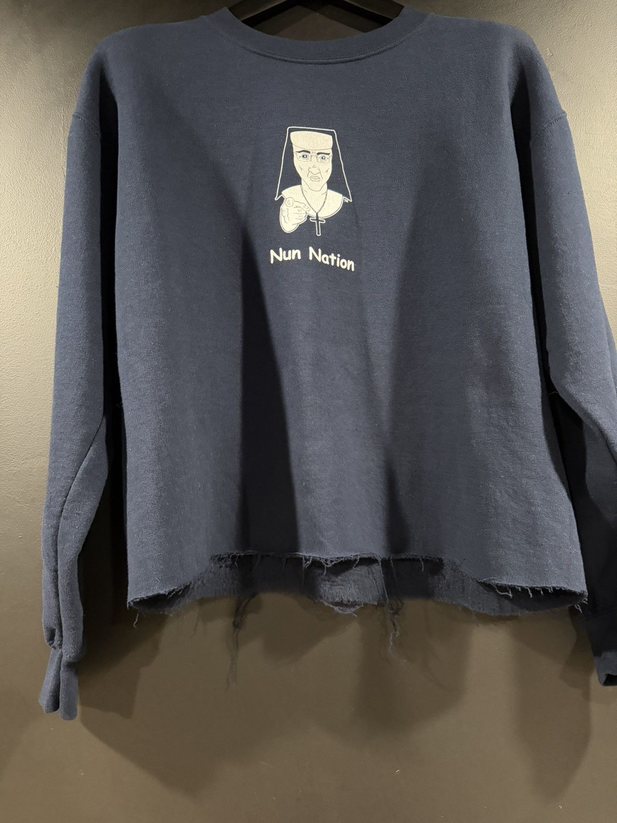 Vintage 2000s Y2K Vintage Nun Nation Cropped Jesus God Sweatshirt M Size US M / EU 48-50 / 2 - 5 Thumbnail