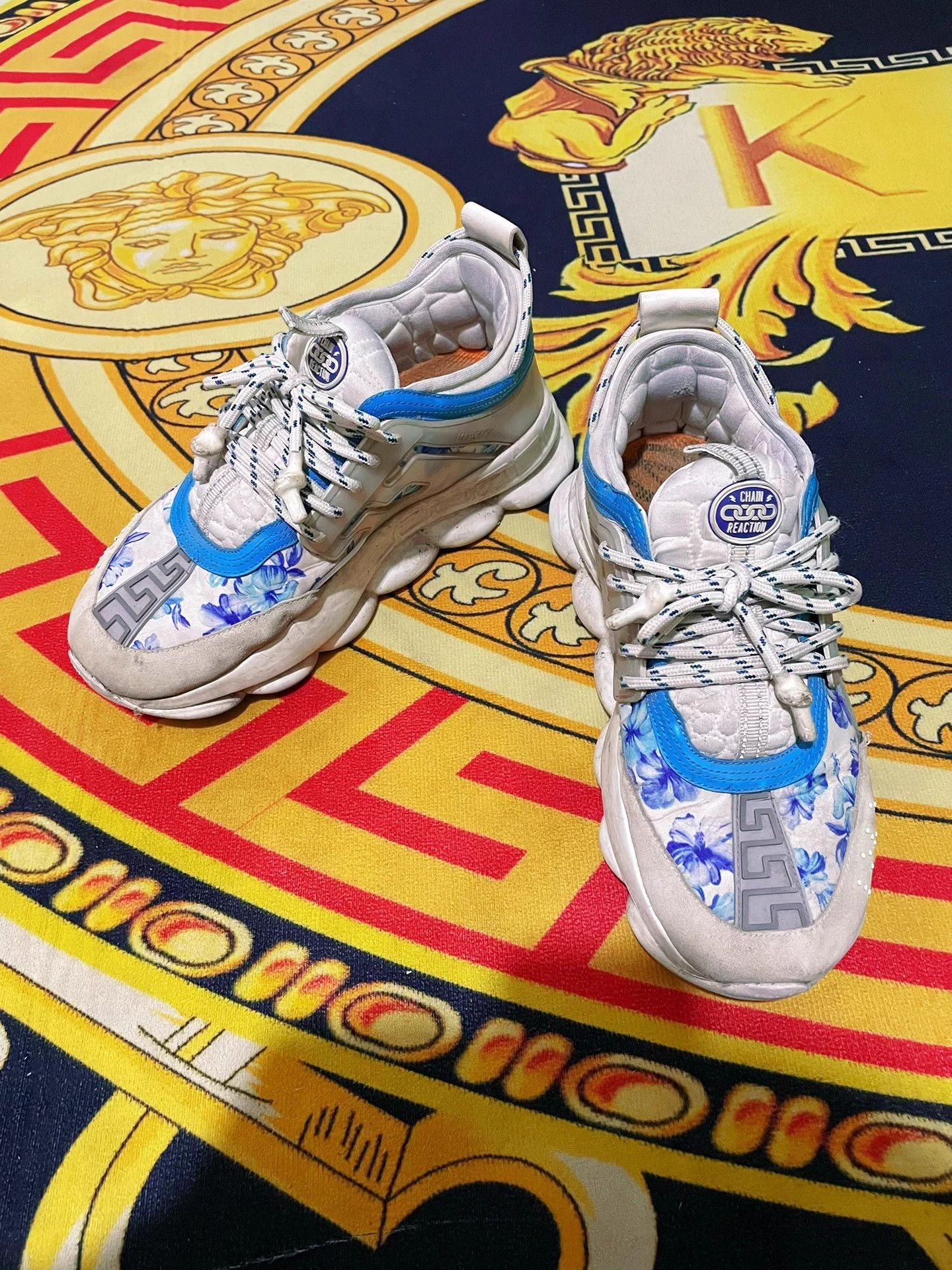 Versace Versace Medusa Swirl Running Sneaker 42 8/10 Size US 9 / EU 42 - 1 Thumbnail