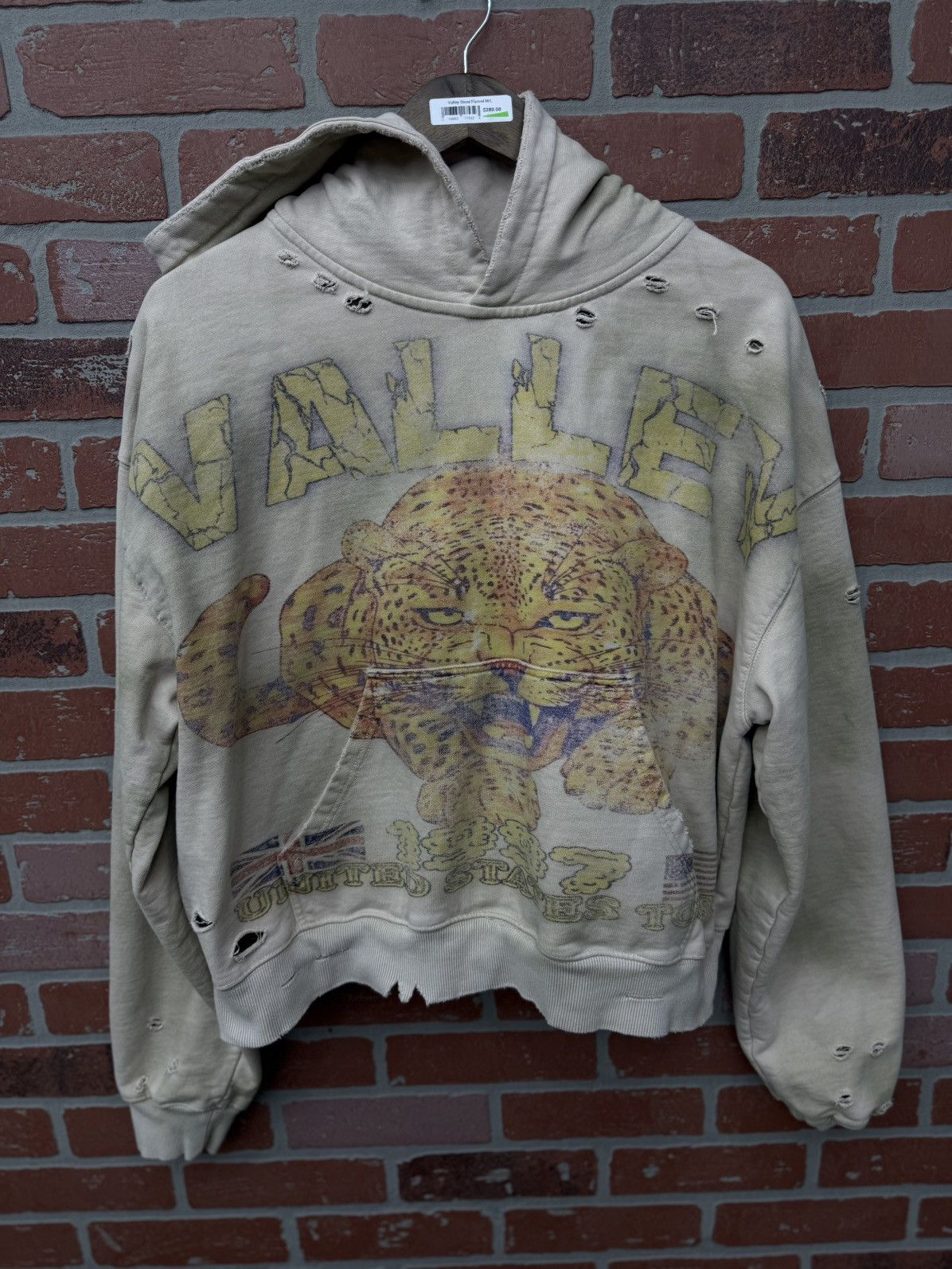 Vale Valley Pullover Tiger Hoodie Size Medium (NEW) Size US M / EU 48-50 / 2 - 1 Thumbnail