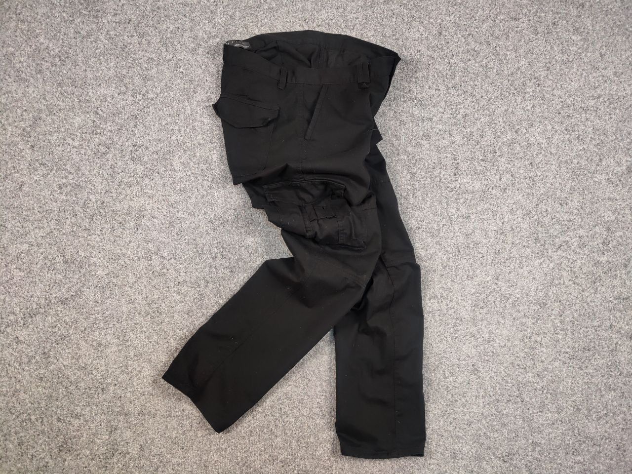 Japanese Brand Vintage 90's Japanese design black multi pocket Cargo Pants Size US 34 / EU 50 - 17 Thumbnail