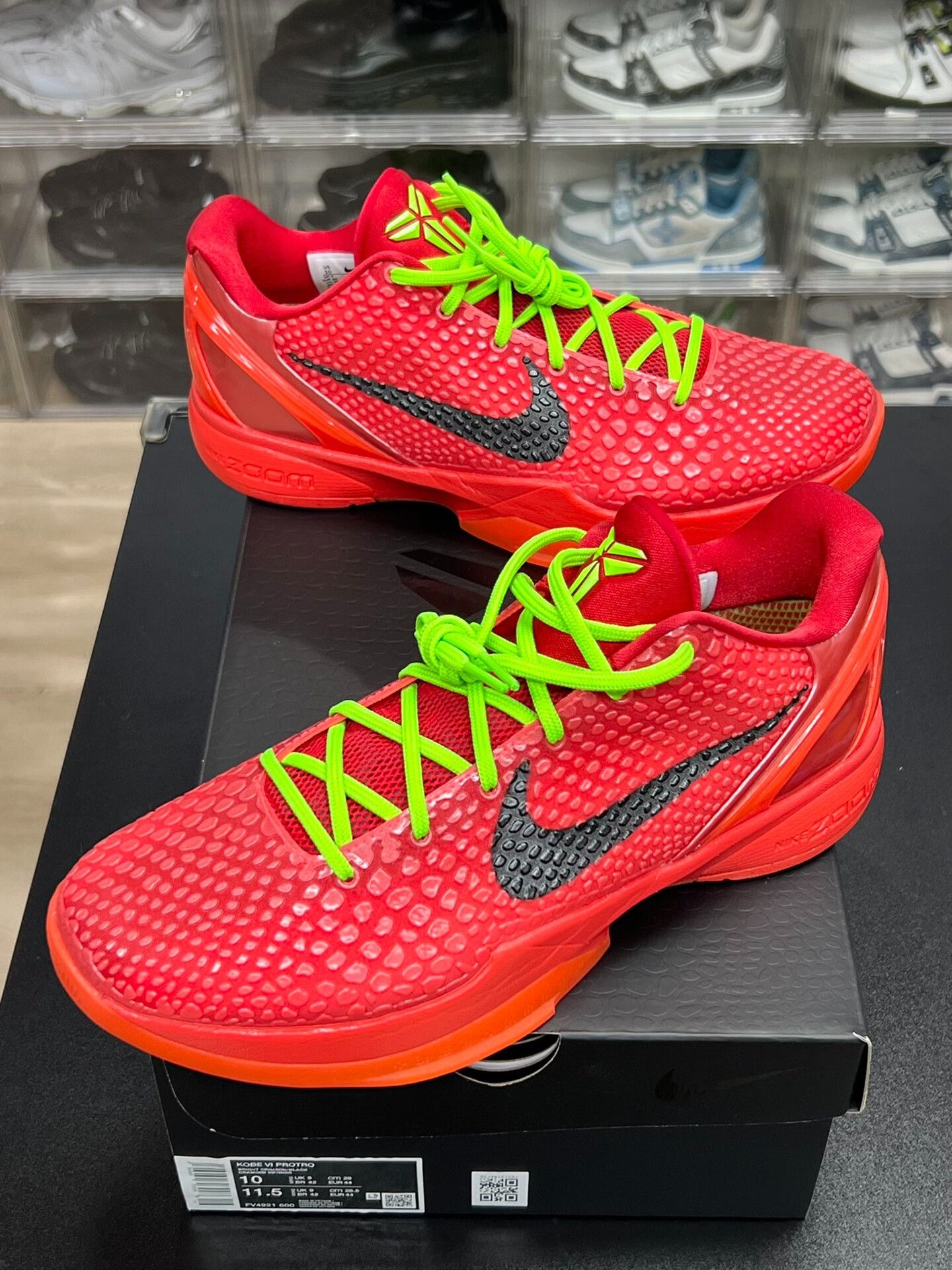 Nike Nike KOBE Red Lowtop Sneakers 11 Men Size US 11 / EU 44 - 1 Thumbnail