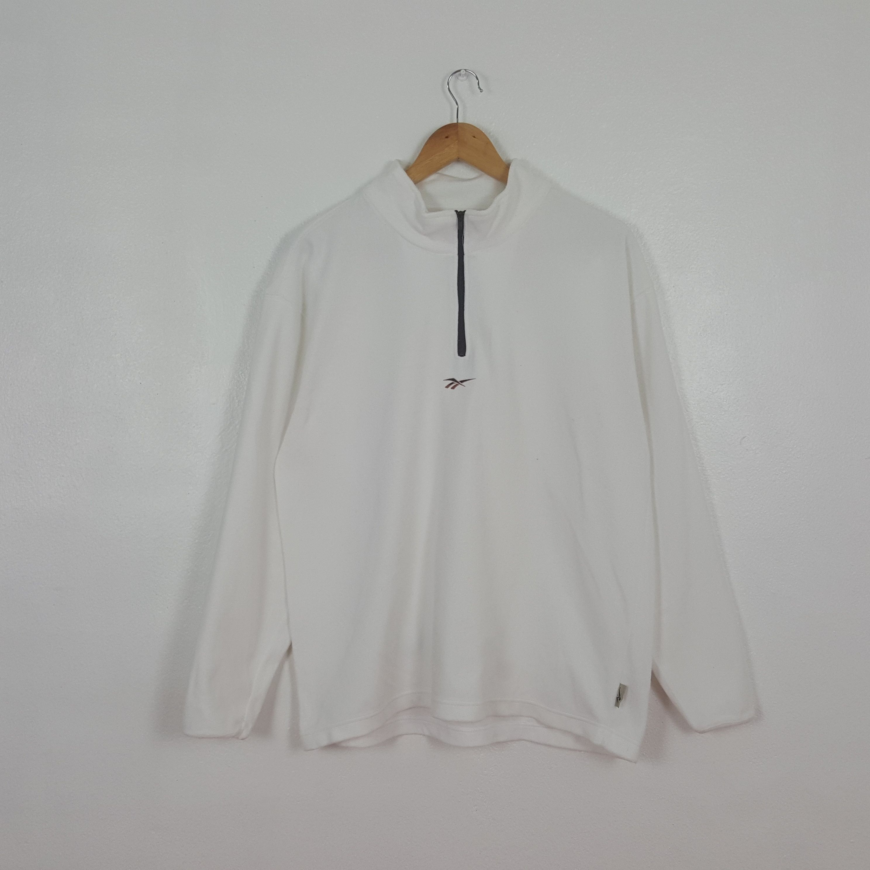 Vintage Reebok Sports Half Zipper Sweatshirt C303N17