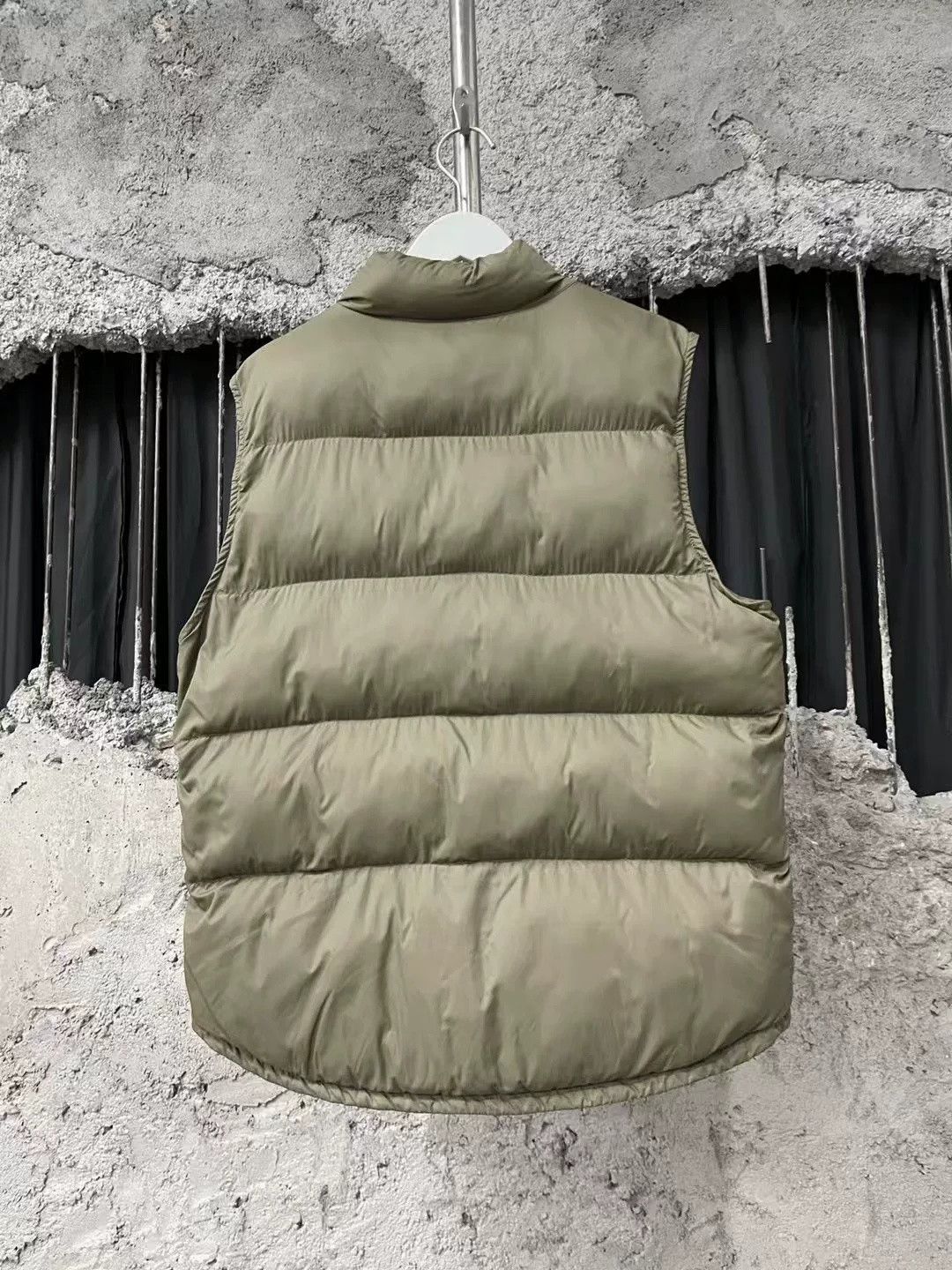 Celine Celine Triomphe Logo Down Vest Size US M / EU 48-50 / 2 - 2 Thumbnail