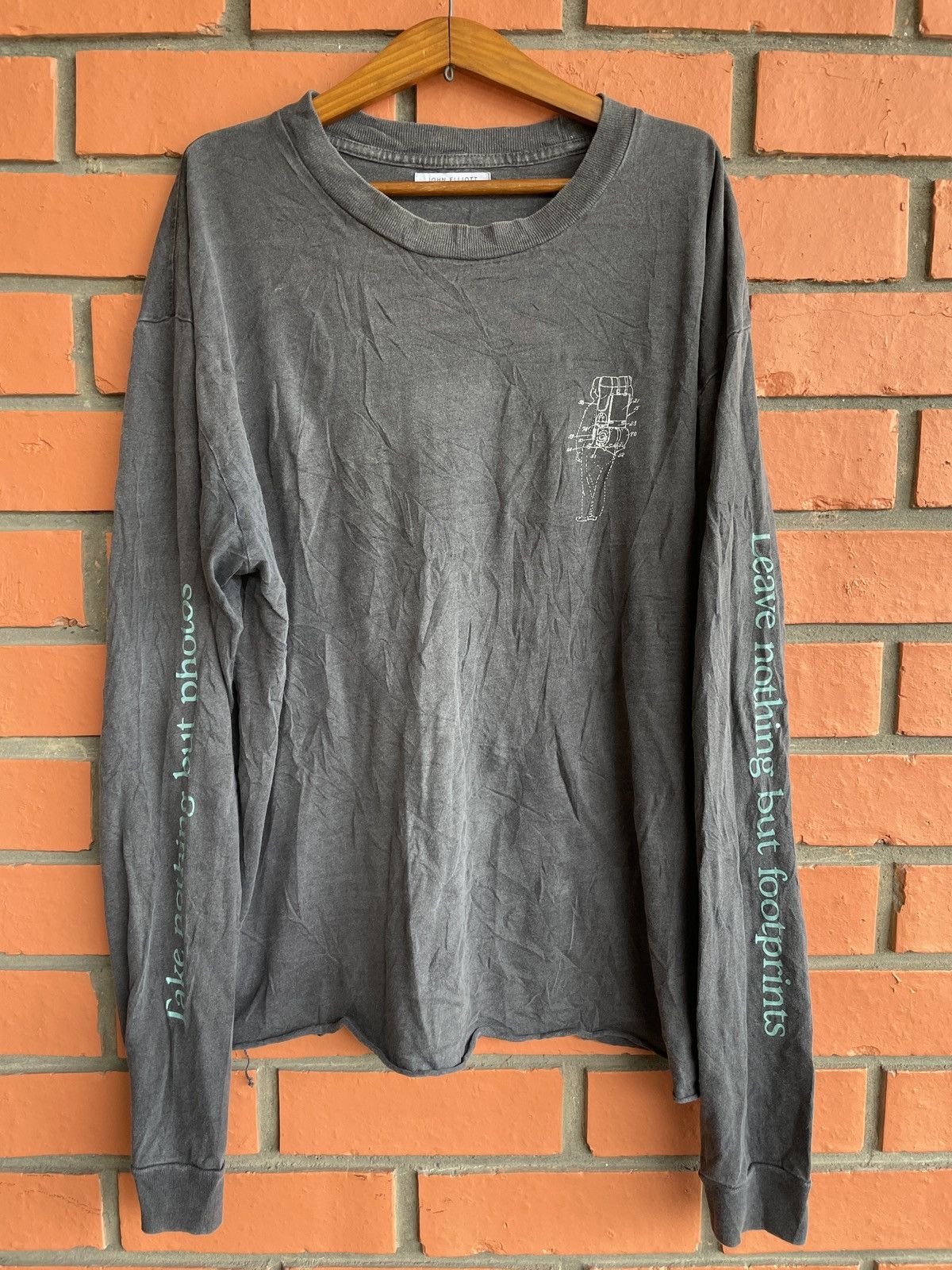 John Elliott John Elliott designer Ripped shirt artwork longsleeve size 2 Size US L / EU 52-54 / 3 - 1 Thumbnail