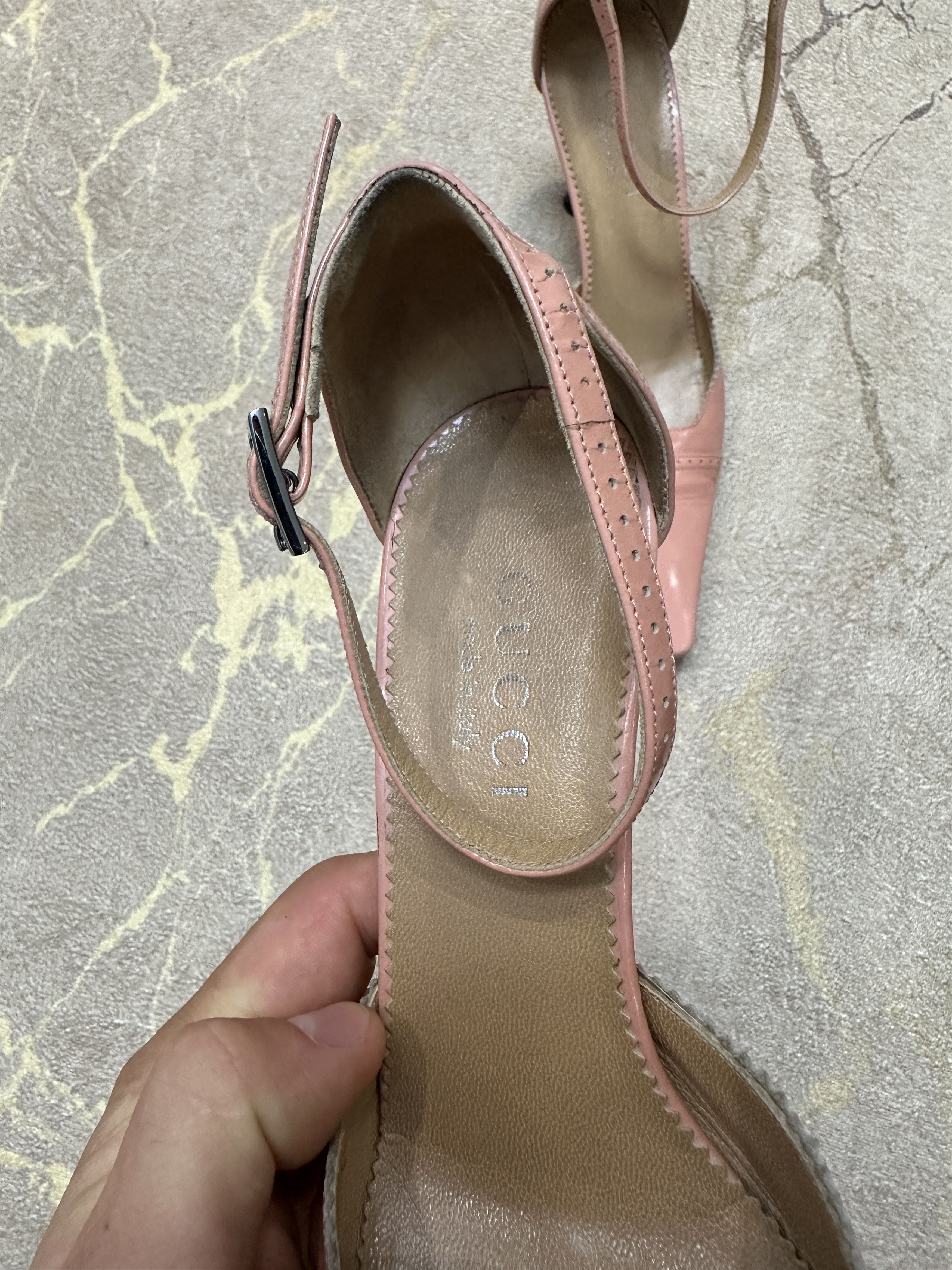 Gucci 985$ Gucci Exotic Ankle Strap Leather Shoes Size 37 C Eu 7 Size US 7 / IT 37 - 5 Thumbnail