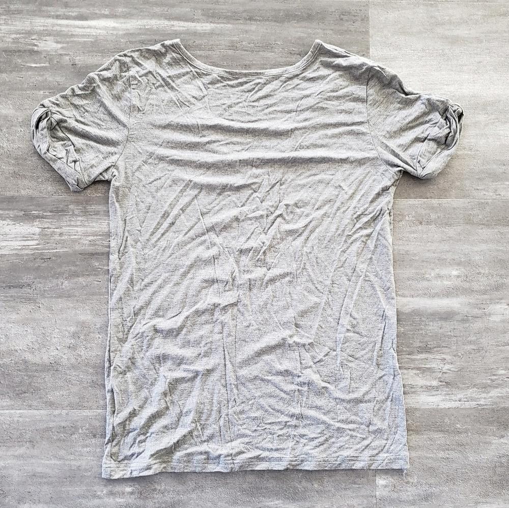 Shein Grey SHEIN Classic Vneck Short Sleeve Size M / US 6-8 / IT 42-44 - 2 Thumbnail