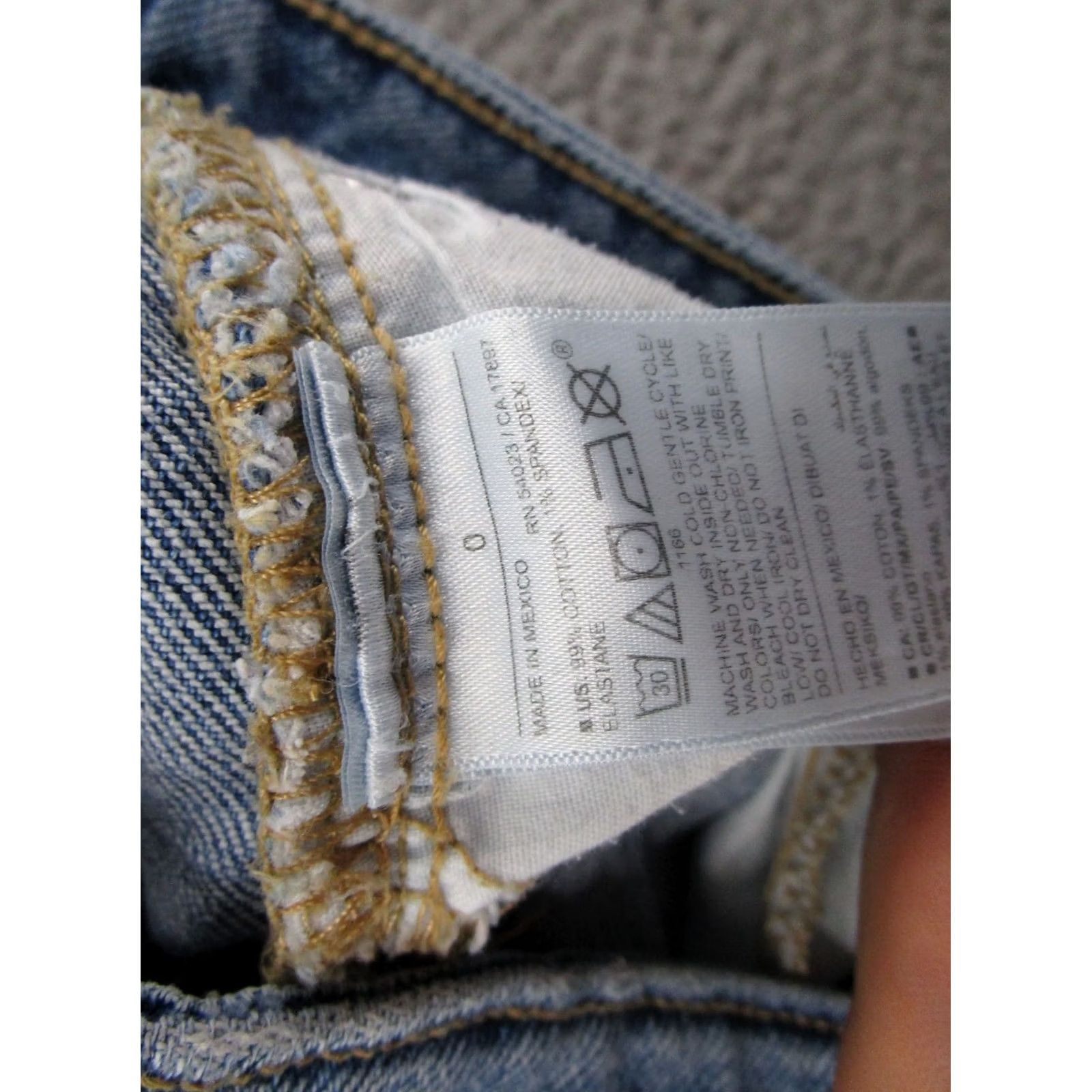 Old Navy Old Navy Jeans Denim 5-Pocket Stretch Regular Size 0 Blue Medium Wash Womens Straight Comfort Vintage 90s Style Size 25" / US 0 / IT 36 - 5 Thumbnail
