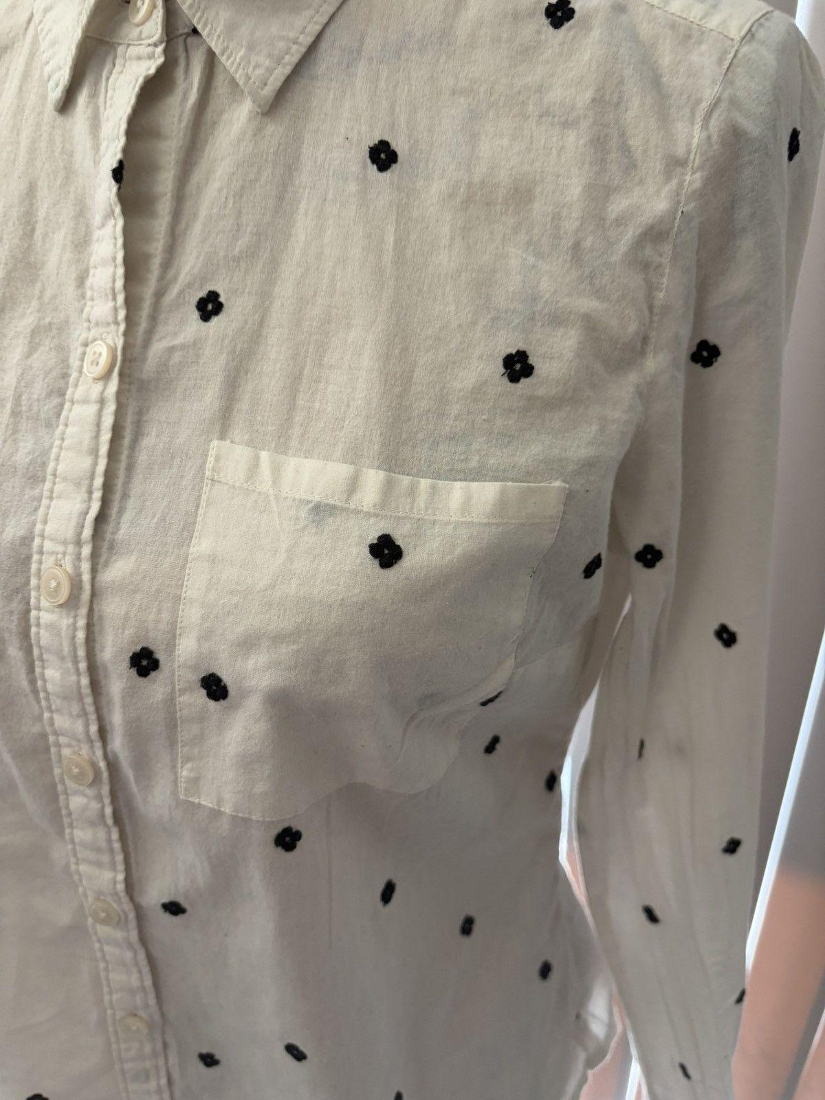 Mango Mango Button-Up Shirt with Black floral embroidered Size S / US 4 / IT 40 - 2 Thumbnail
