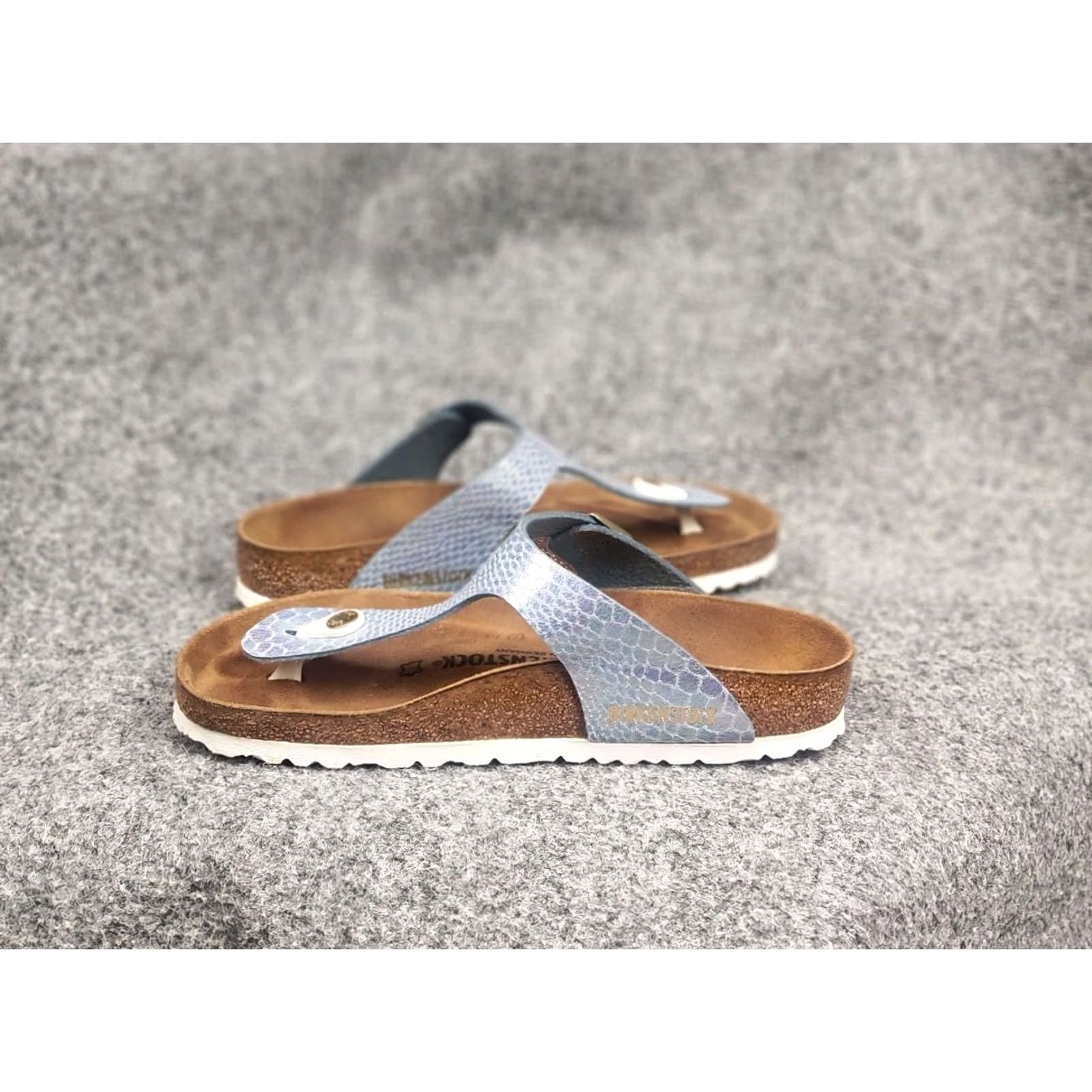 Birkenstock Birkenstock Gizeh Blue Snake Leather Orthopedic Sandal Women 38 8 Slip-On Slide Cork Insole Casual Shoes Size US 8 / IT 38 - 7 Thumbnail
