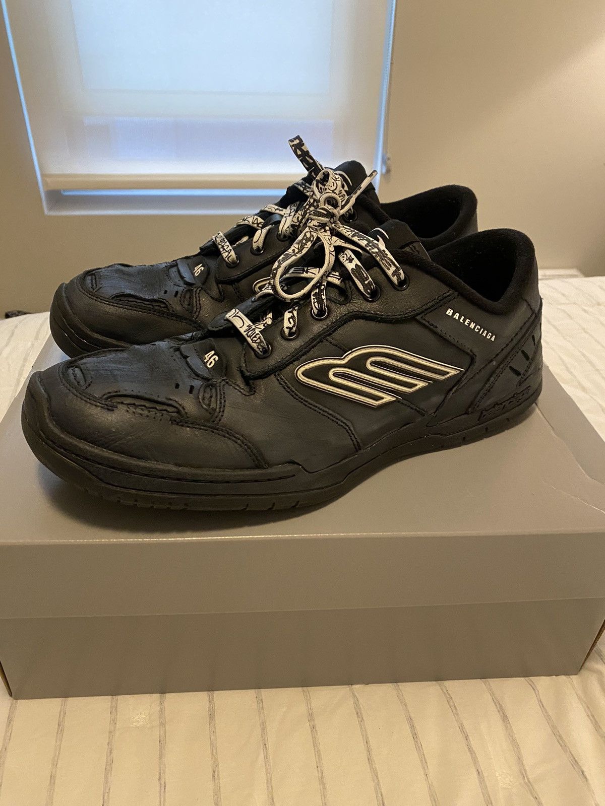 Balenciaga Balenciaga Hamptons Sneaker Black Sz46 Size US 13 / EU 46 - 1 Thumbnail