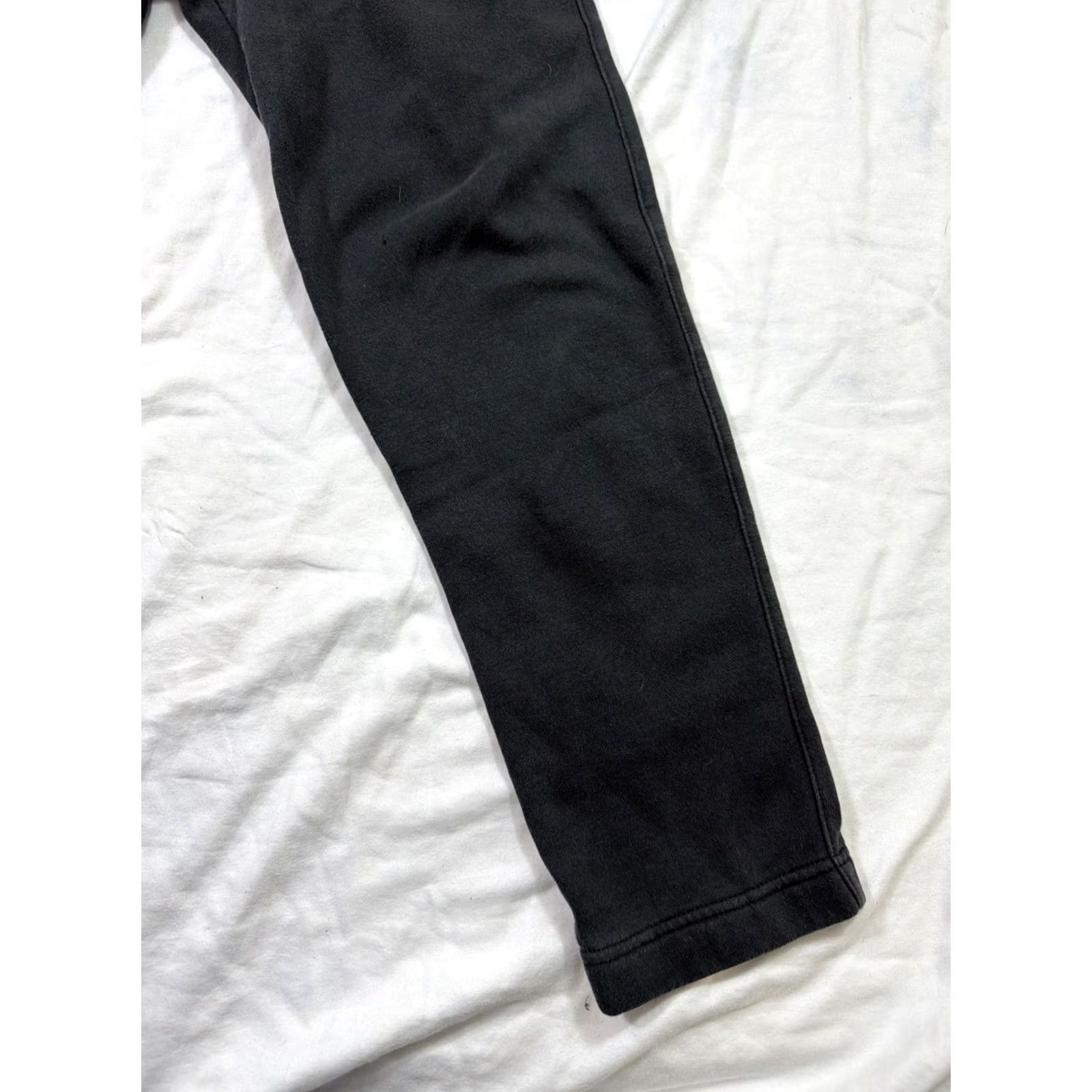 Nike Nike Club Fleece Pants Mens Small Black Joggers Sweatpants Athletic BV2707-010 Size US 29 - 6 Thumbnail