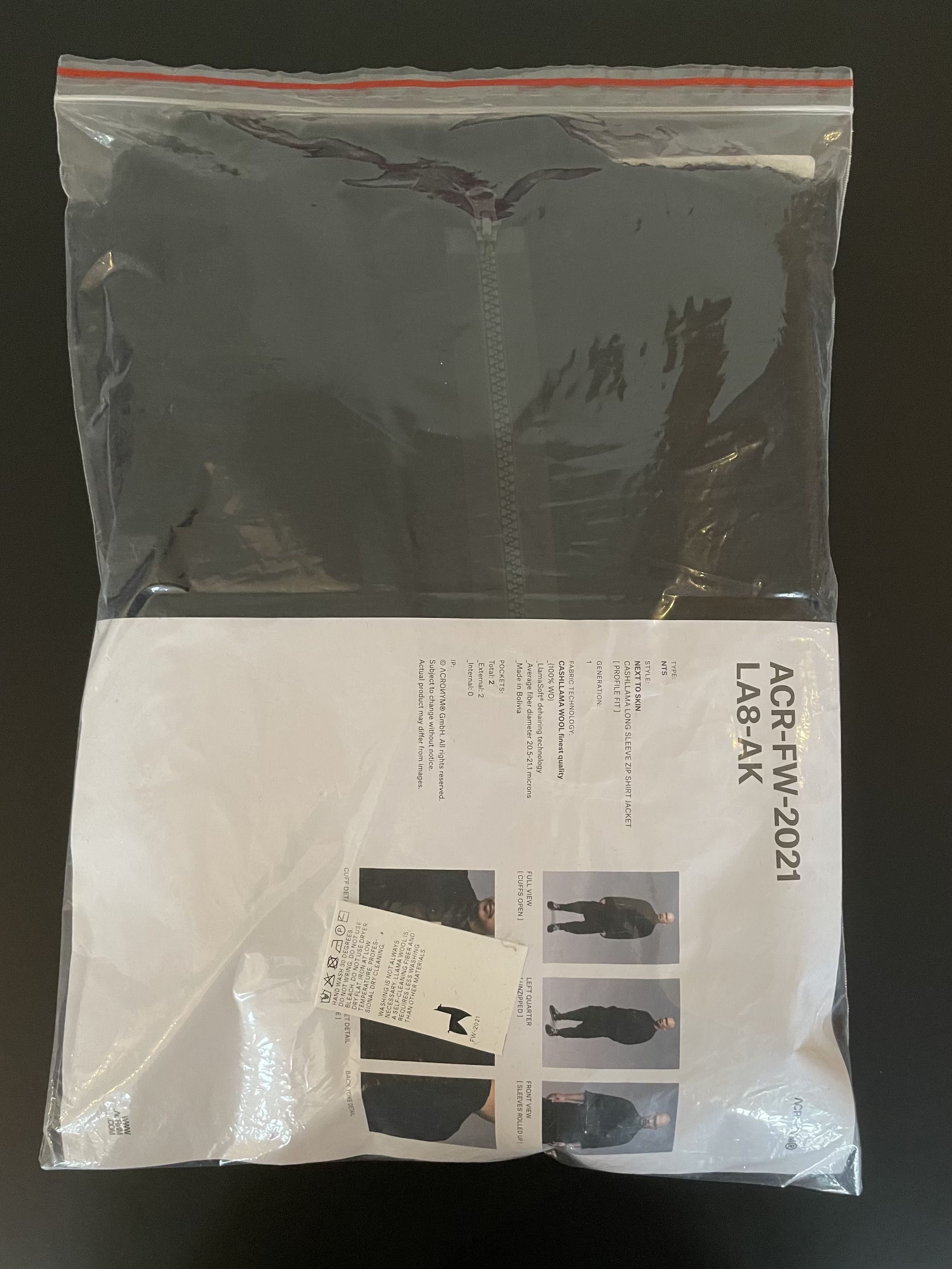 Acronym Acronym LA8-AK / black / Very good condition / Size M Size US M / EU 48-50 / 2 - 7 Thumbnail