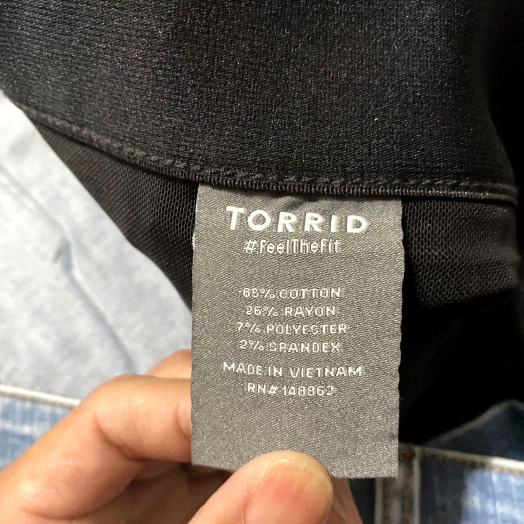 Torrid Torrid Jeans City High Rise Straight 28 Tall Blue Denim 5-Pocket Plus Size Adults Womens Jeans Medium Wash Size 28" / US 6 / IT 42 - 4 Thumbnail