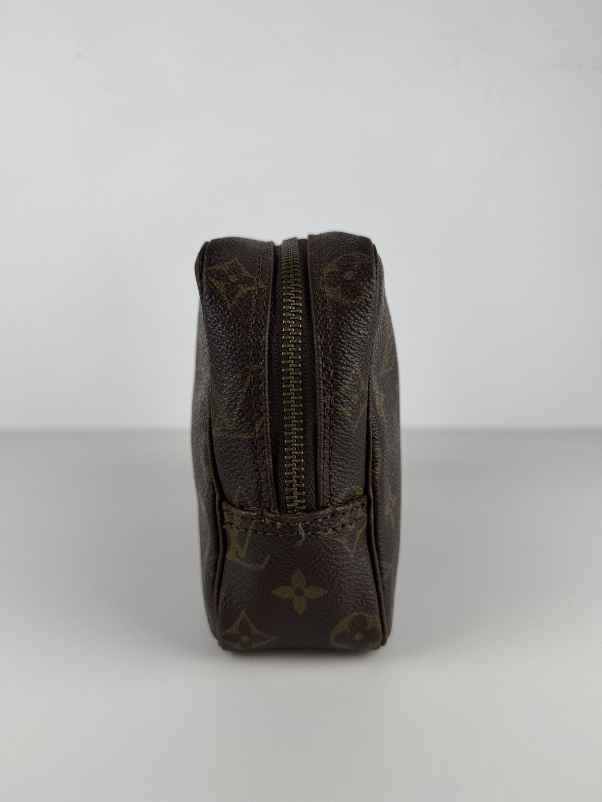 Louis Vuitton Vintage 80s Louis Vuitton monogram trousse 23 toiletry bag Size ONE SIZE - 5 Thumbnail