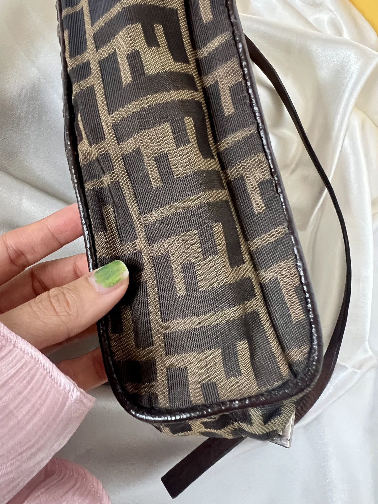 Fendi Fendi Zucca Mini Pochette Shoulder Bag Size ONE SIZE - 16 Thumbnail