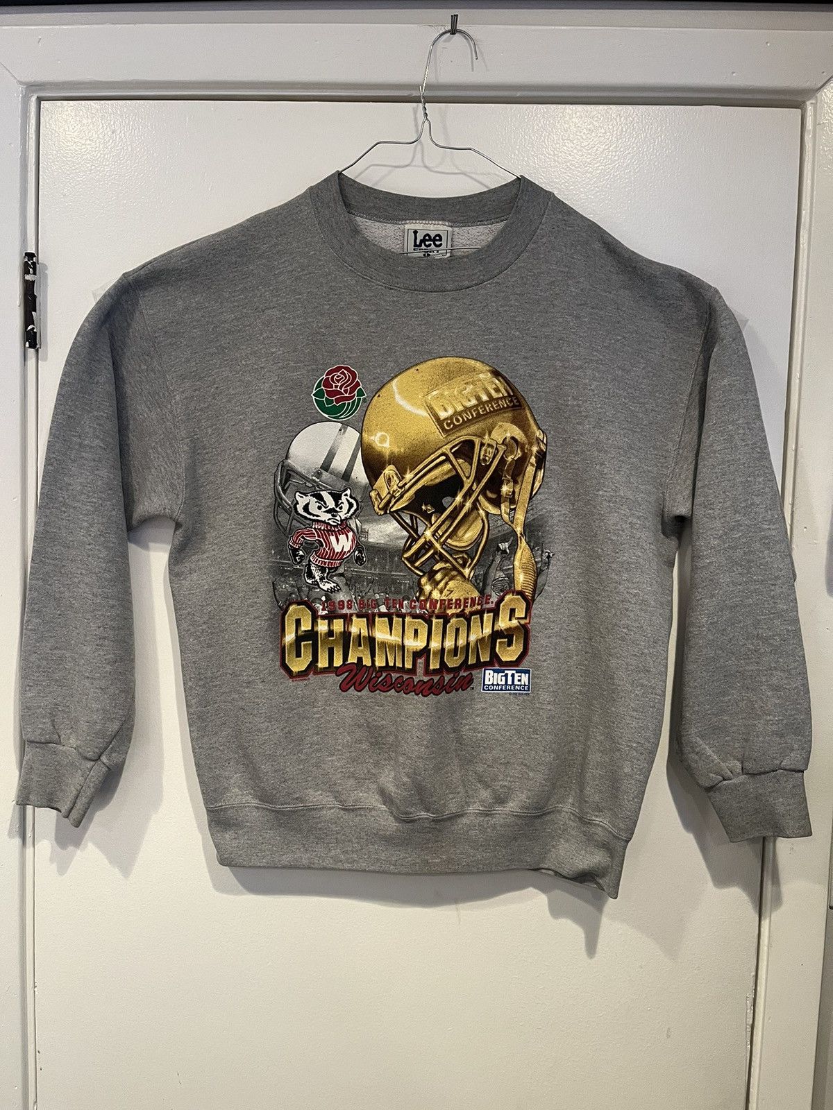 Vintage 1998 Wisconsin Badgers rose bowl champion crewneck Size US L / EU 52-54 / 3 - 1 Thumbnail