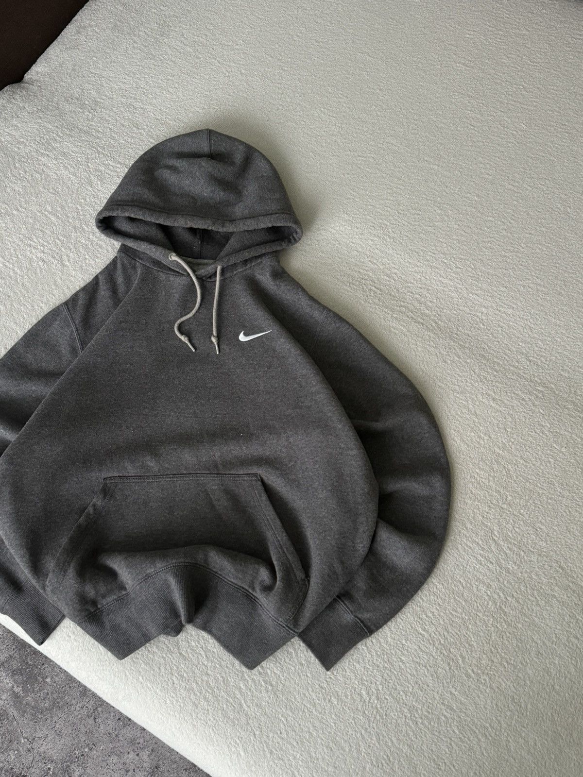 Nike × Vintage Vintage Nike Y2K oversized grey basic sweatshirt Size US M / EU 48-50 / 2 - 4 Thumbnail
