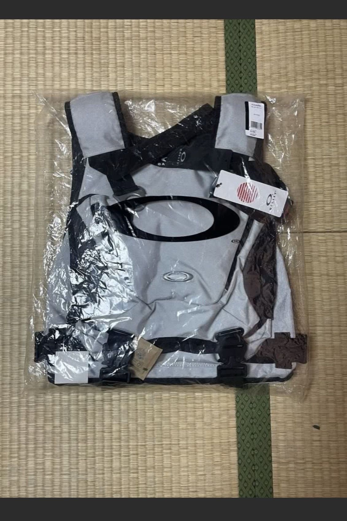 Oakley OAKLEY FGL AP VEST 6.0( JAPAN EXCLUSIVE) Size US M / EU 48-50 / 2 - 1 Thumbnail