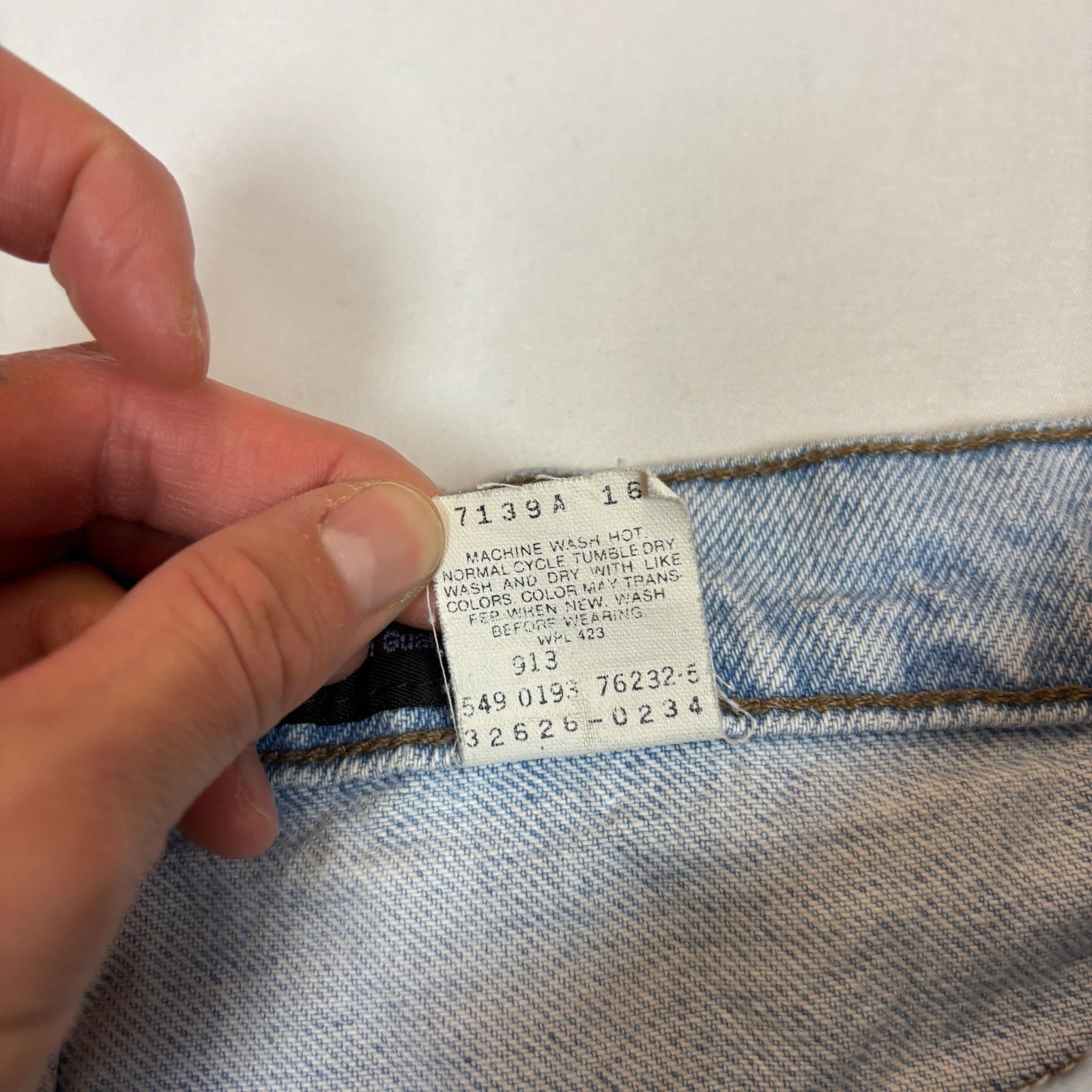 Levi's × Vintage Vintage 90s Levi's Silvertab Baggy Denim Shorts Jorts 33 Size US 33 - 5 Thumbnail