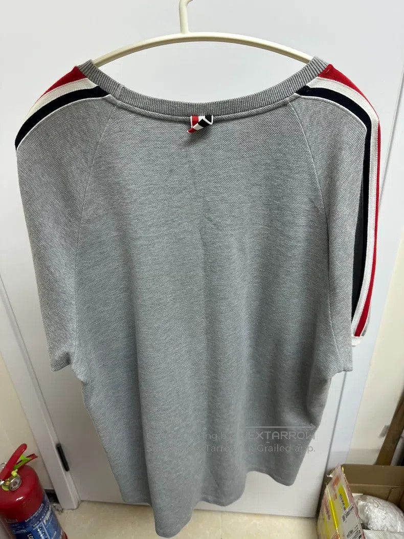 Thom Browne Thom Browne Gray Short Sleeve Knit Shirt Size US XXL / EU 58 / 5 - 2 Thumbnail