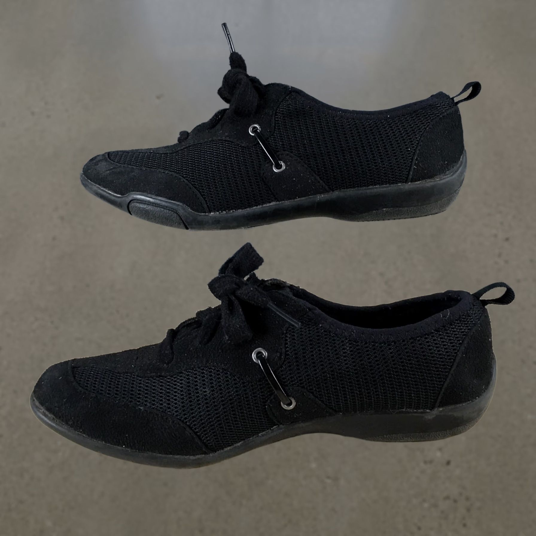 Vintage LifeStride Shoes Womens 8M Walking Sneakers Black Lace Up Low Top Comfort Casual Size M / US 6-8 / IT 42-44 - 1 Thumbnail