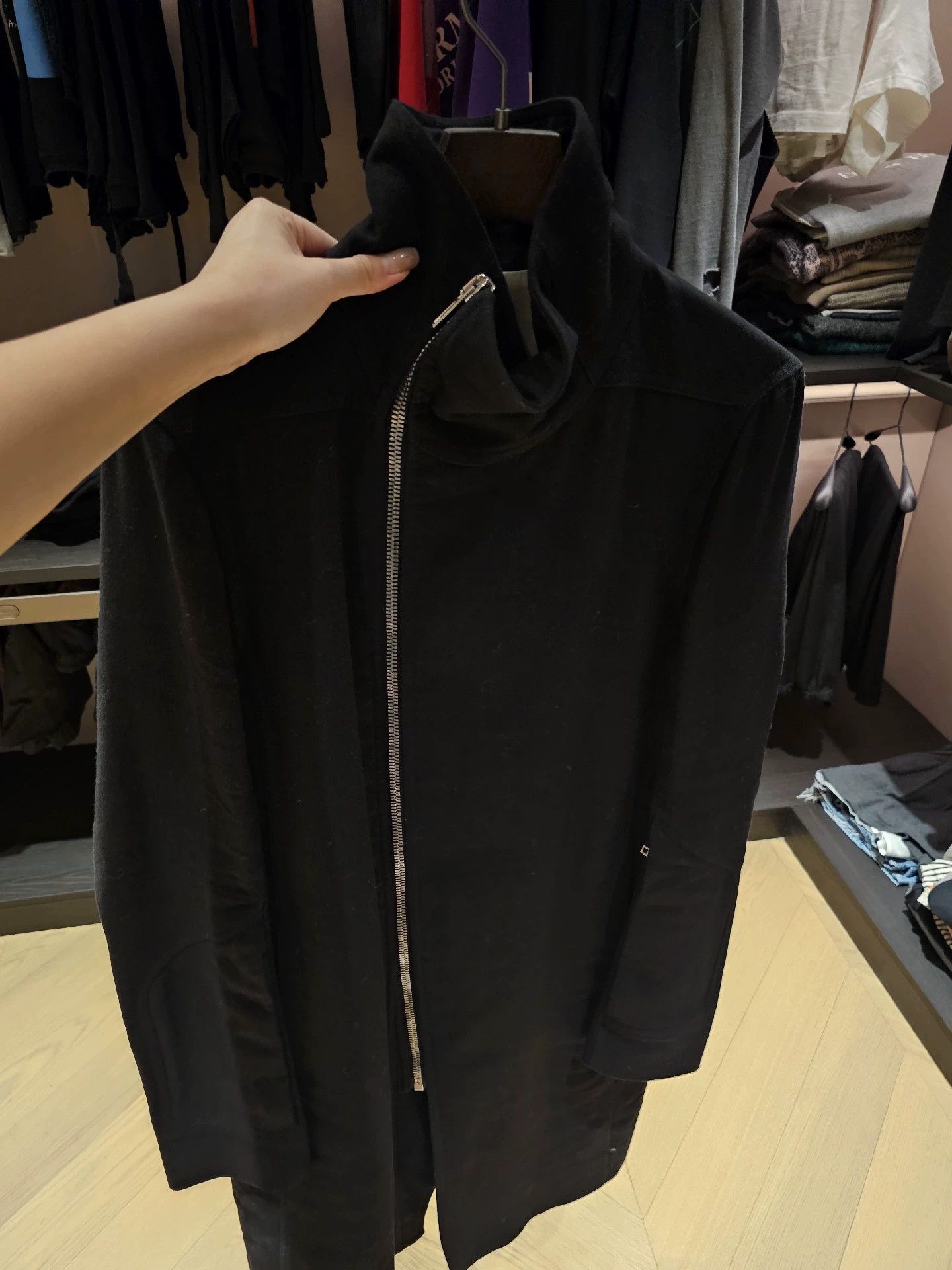 Rick Owens Rick Owens Long wool coat with vertical collar, oblique zipper and single split back Size US M / EU 48-50 / 2 - 1 Thumbnail